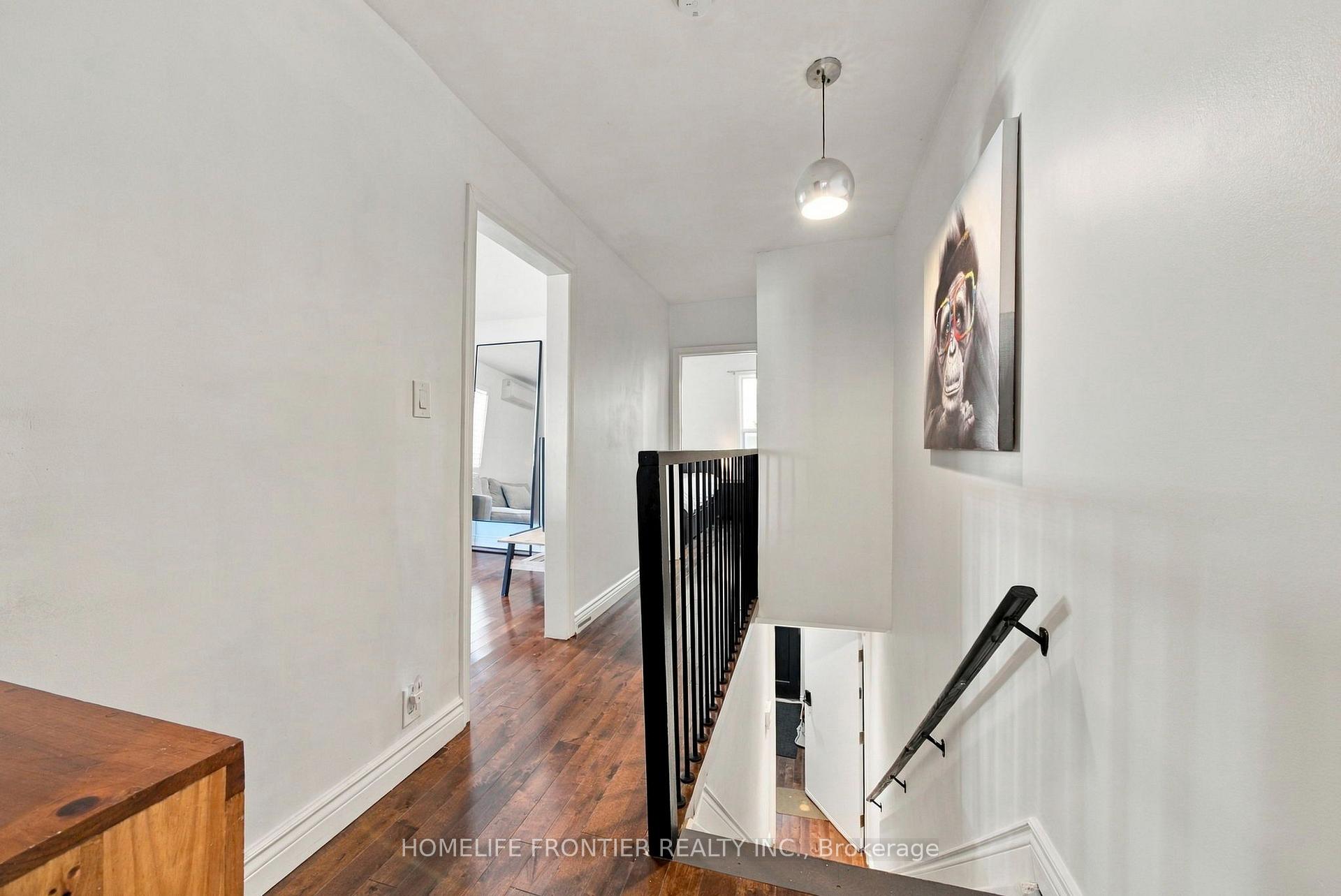 Photo 8 of Unit Upper, 122 Manning Avenue, Toronto, Trinity-Bellwoods — HOMEH