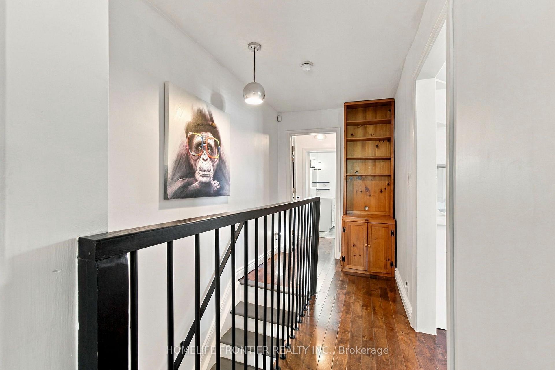 Photo 9 of Unit Upper, 122 Manning Avenue, Toronto, Trinity-Bellwoods — HOMEH