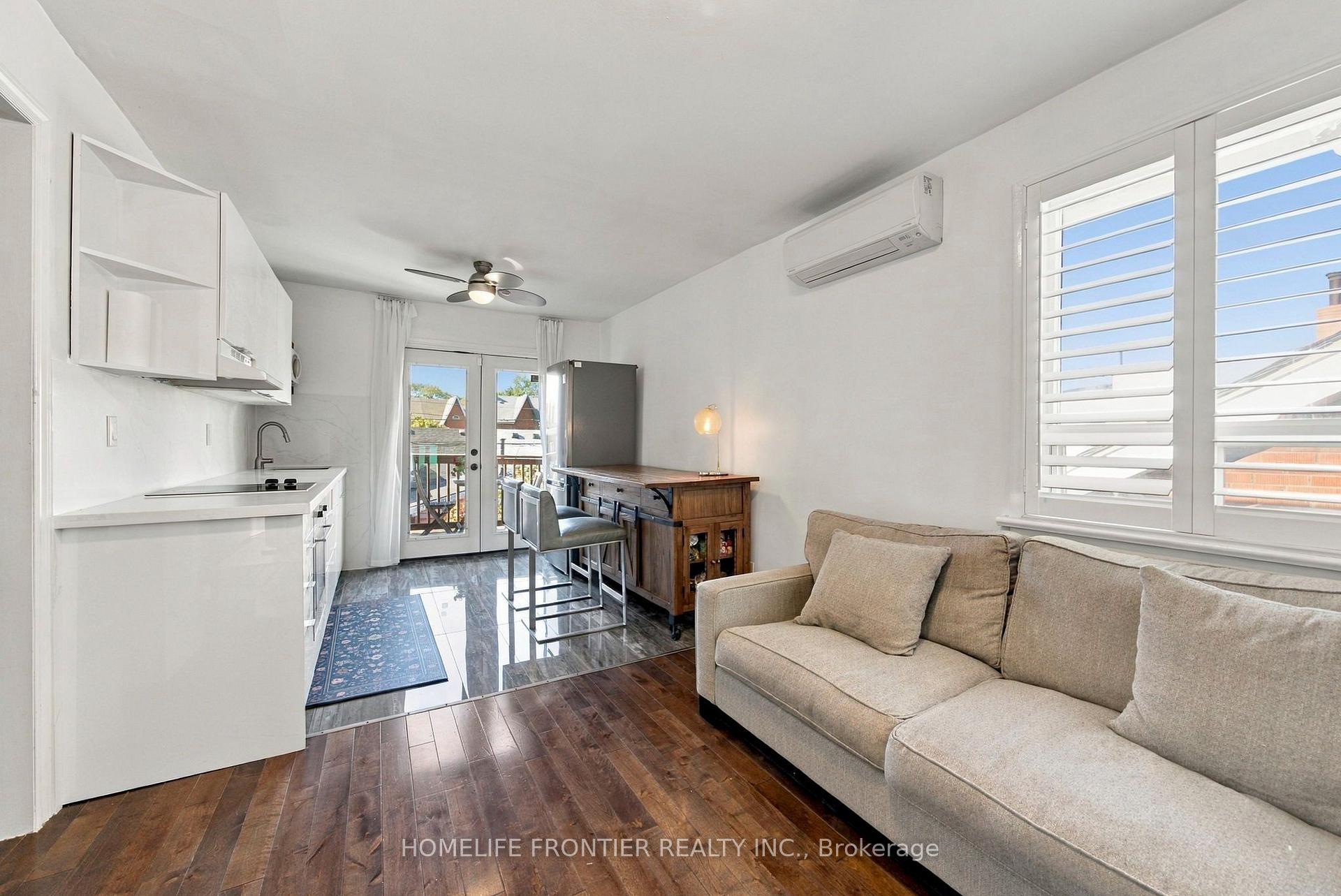Photo 12 of Unit Upper, 122 Manning Avenue, Toronto, Trinity-Bellwoods — HOMEH