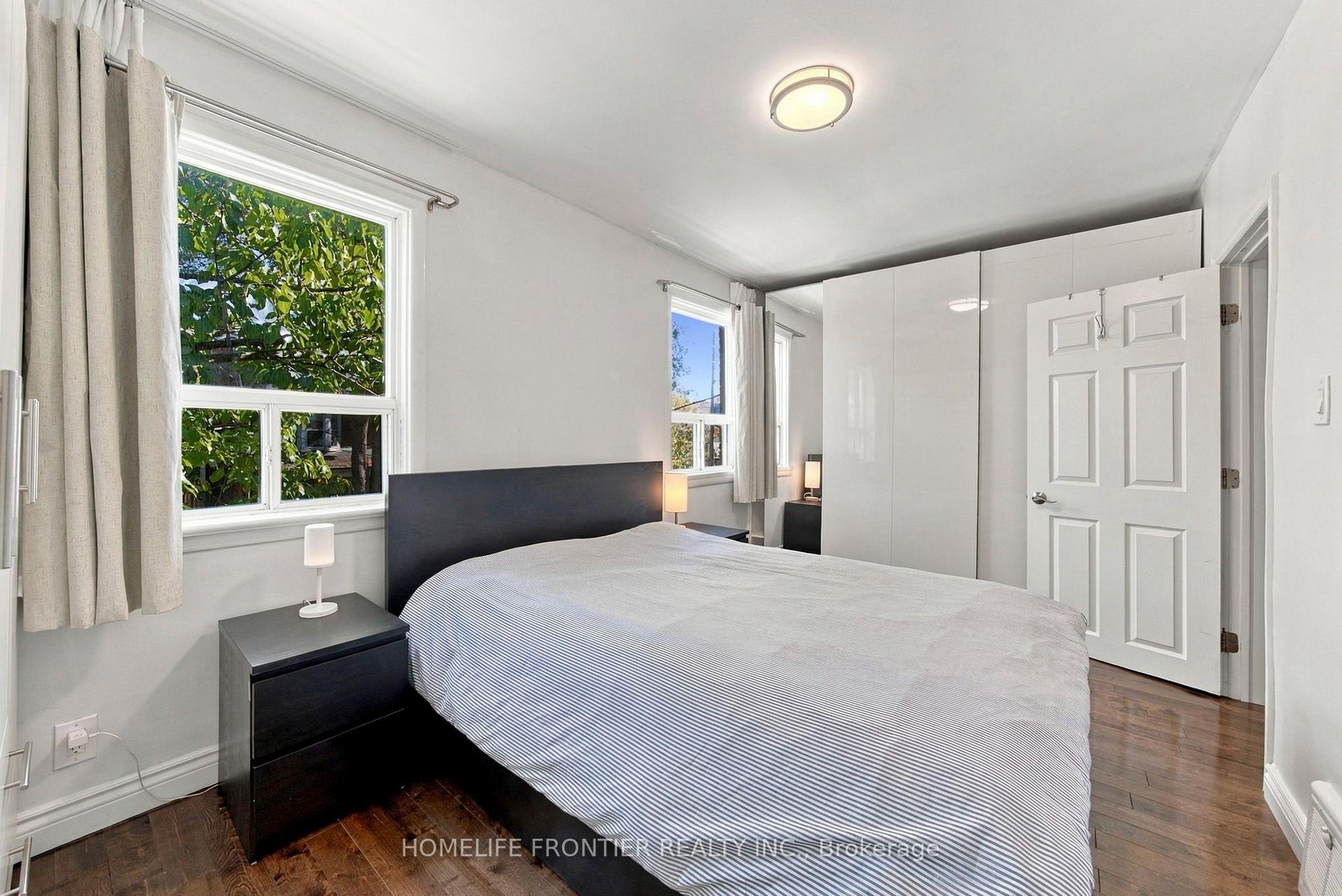 Photo 24 of Unit Upper, 122 Manning Avenue, Toronto, Trinity-Bellwoods — HOMEH