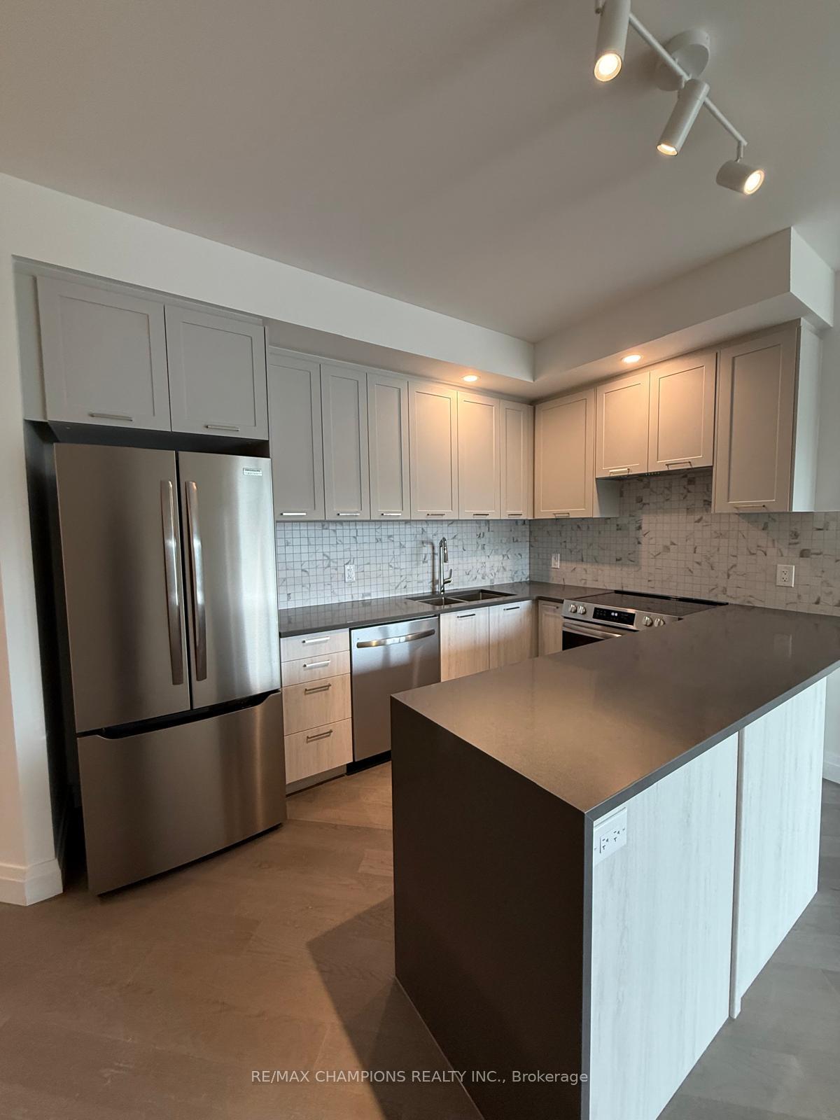 Photo 6 of Unit 401, 26 Mill Street, Halton Hills, Georgetown — HOMEH