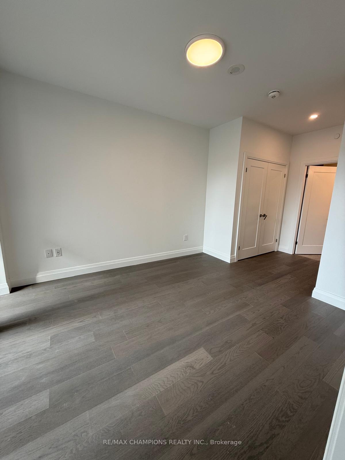 Photo 17 of Unit 401, 26 Mill Street, Halton Hills, Georgetown — HOMEH