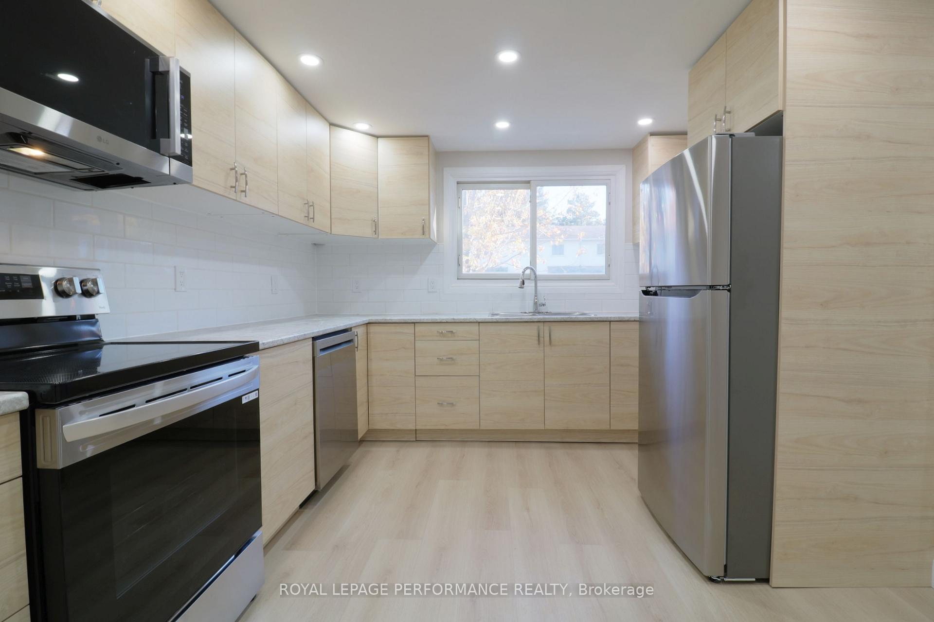 Photo 4 of Unit 109, 1045 Morrison Drive, Ottawa, Redwood Park — HOMEH