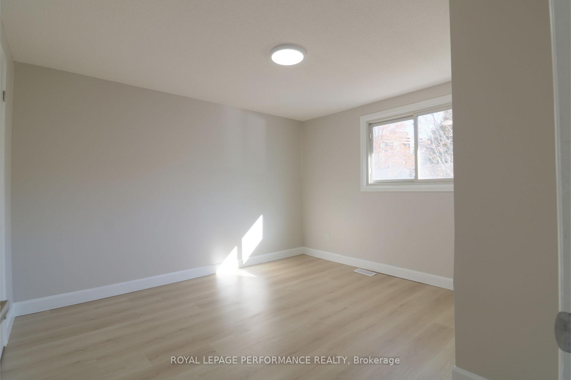 Photo 9 of Unit 109, 1045 Morrison Drive, Ottawa, Redwood Park — HOMEH