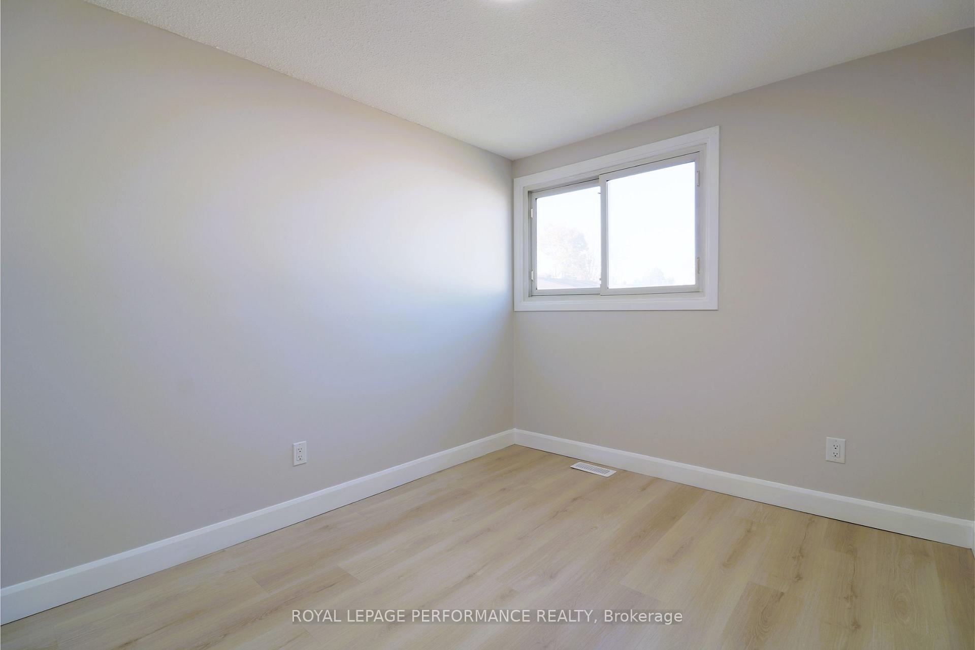 Photo 11 of Unit 109, 1045 Morrison Drive, Ottawa, Redwood Park — HOMEH