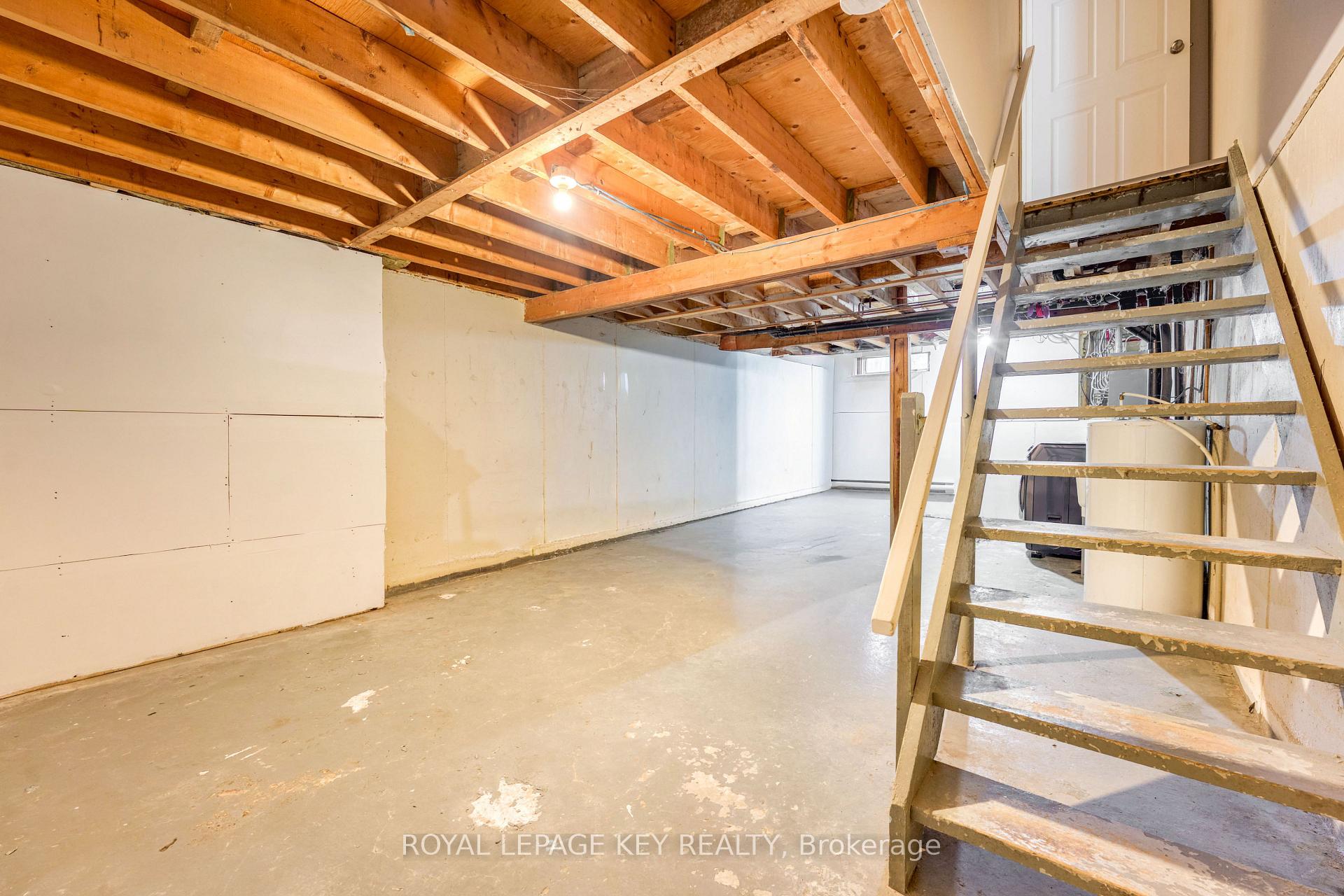 Photo 14 of Unit 13, 243 Hampton Avenue, Sarnia — HOMEH