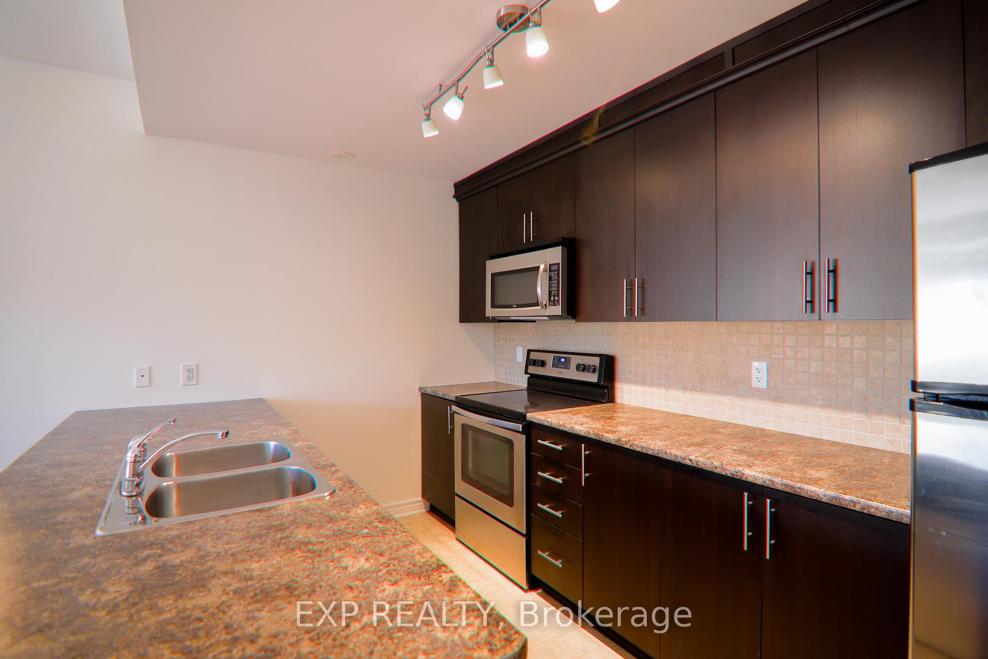 Photo 3 of Unit C, 137 Harthill Way, Ottawa, Barrhaven - Heritage Park — HOMEH