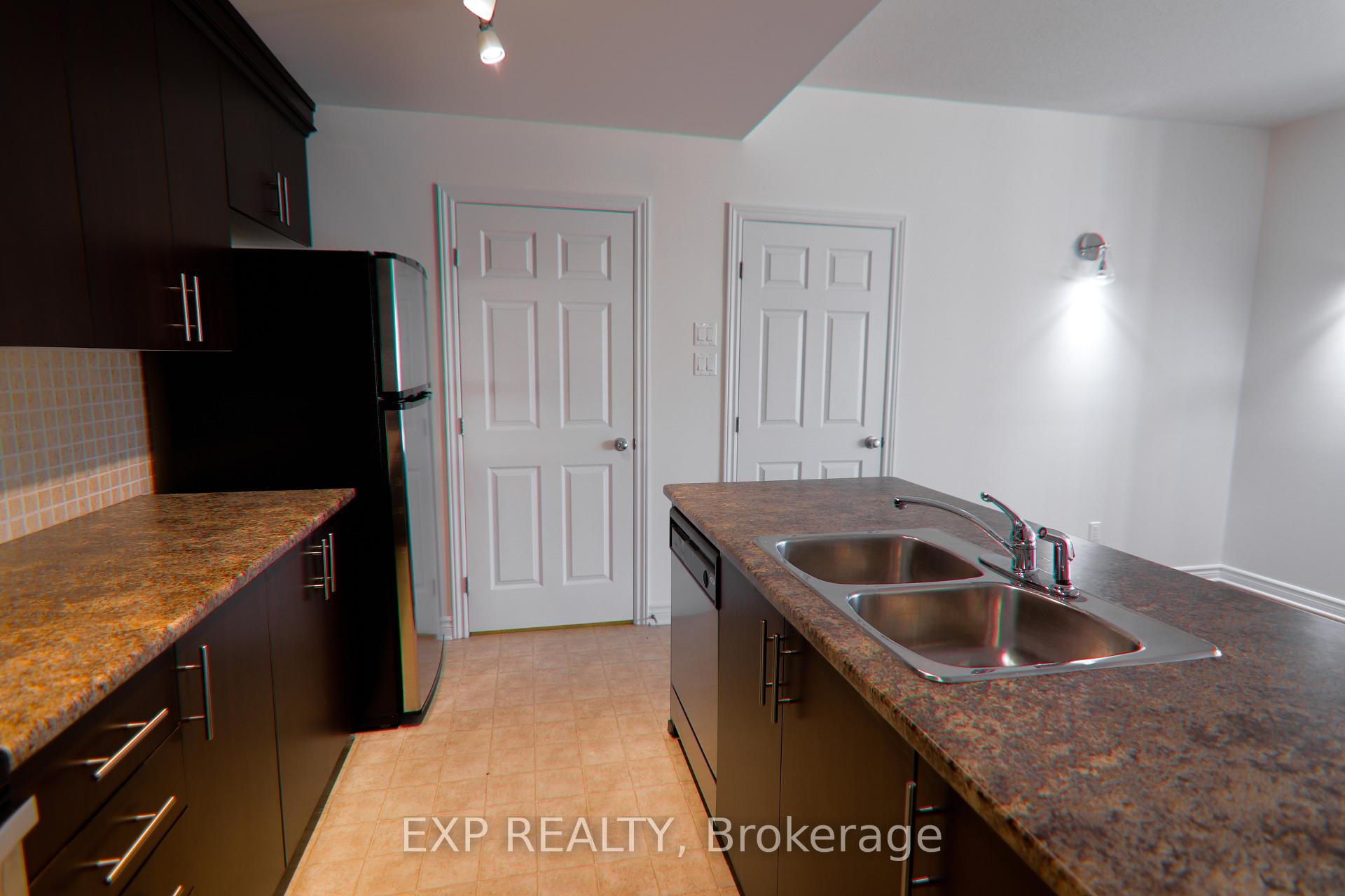 Photo 4 of Unit C, 137 Harthill Way, Ottawa, Barrhaven - Heritage Park — HOMEH