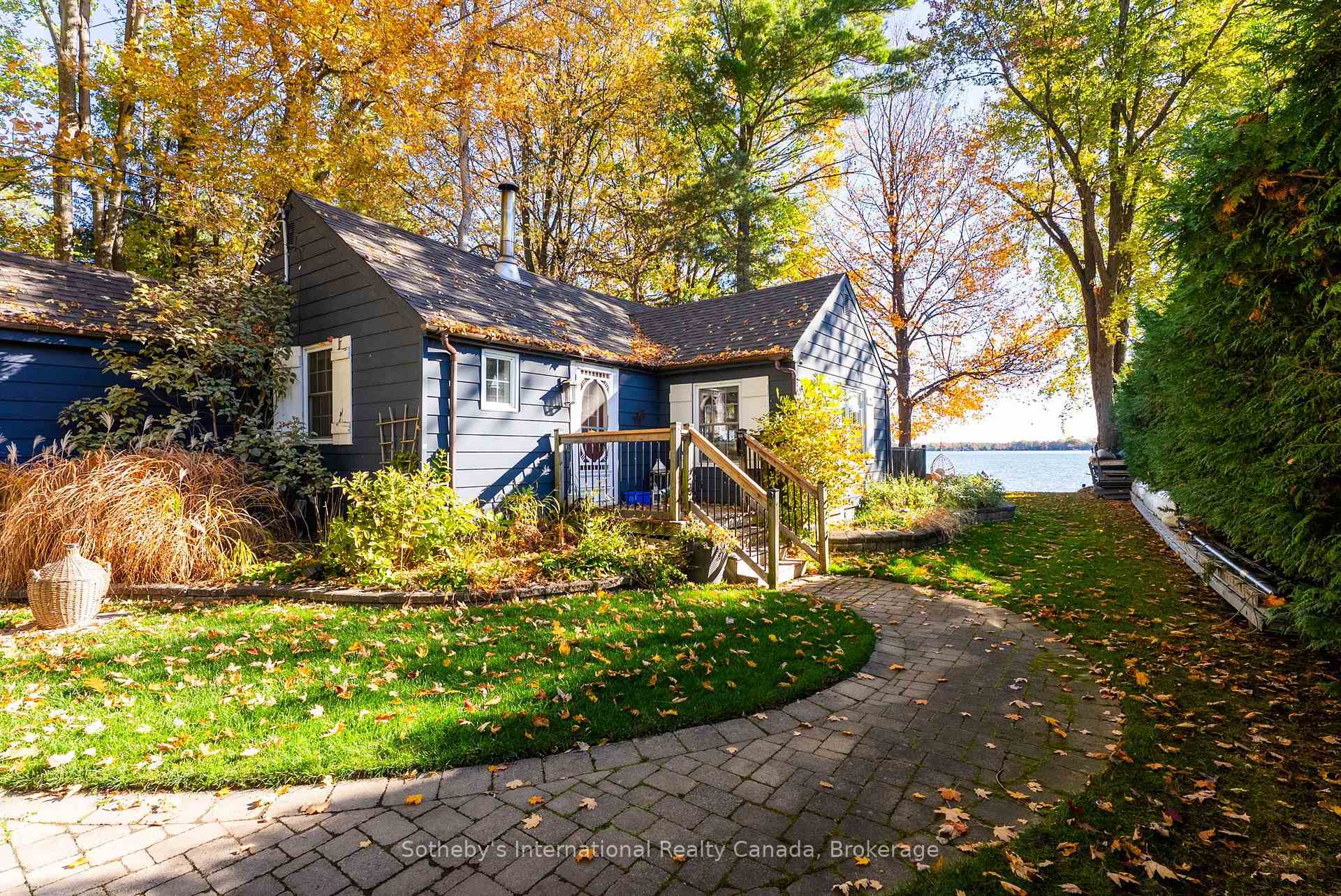 Photo 1 of 3211 Crescent Bay Road, Severn, Washago — HOMEH