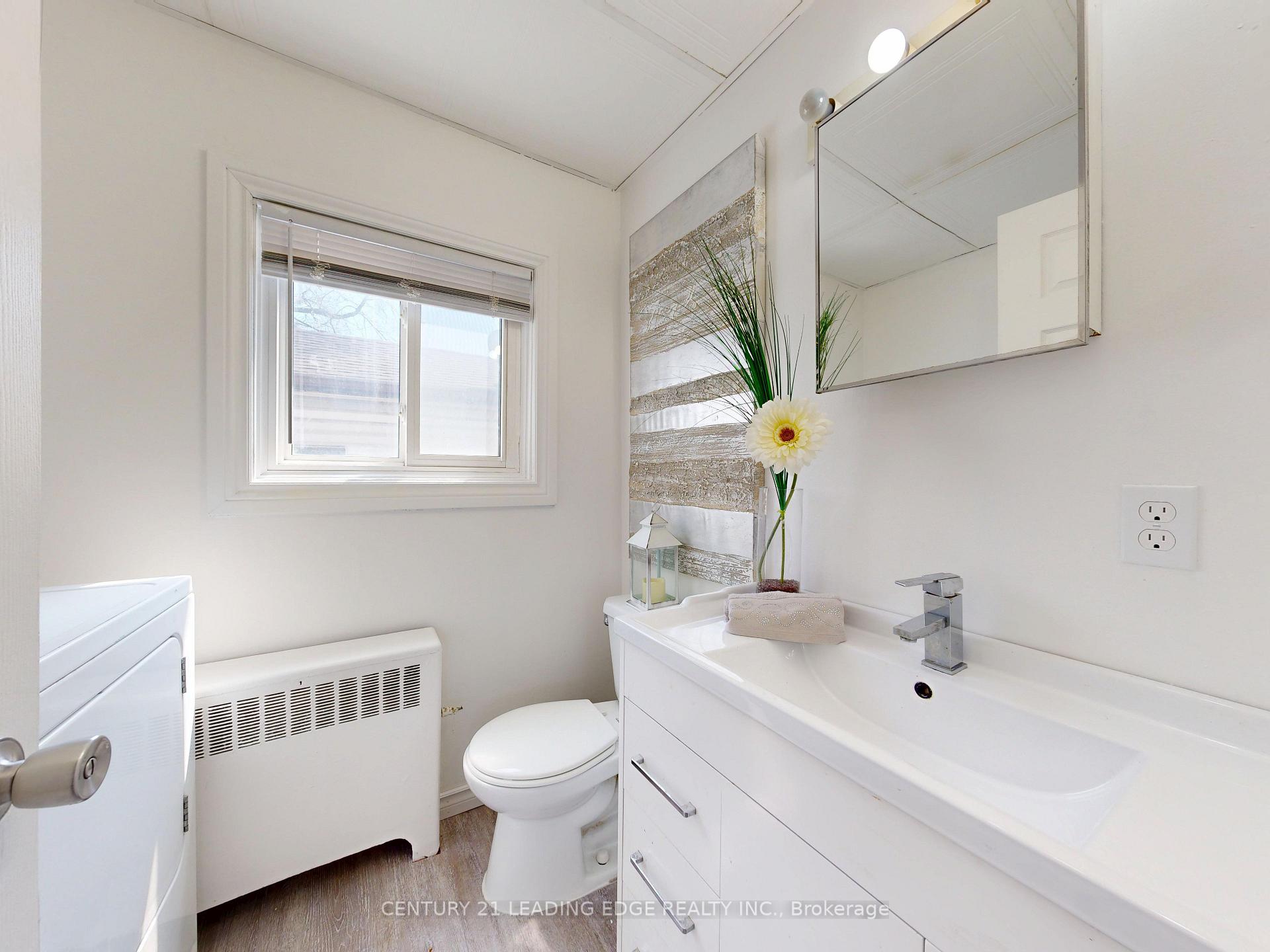 Photo 11 of 751 Gifford Street, Oshawa, Lakeview — HOMEH