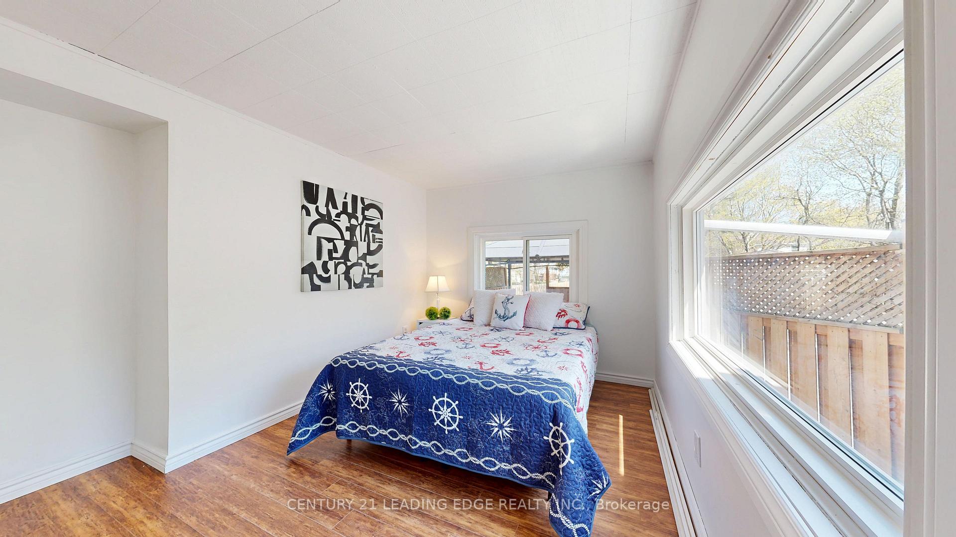 Photo 17 of 751 Gifford Street, Oshawa, Lakeview — HOMEH