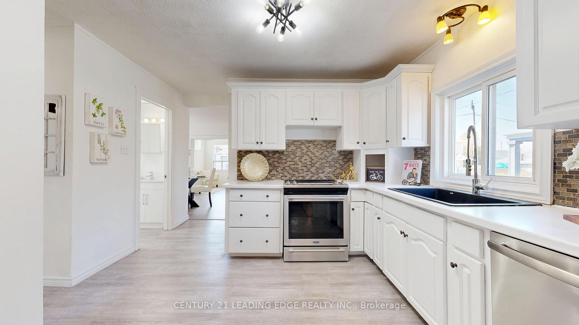 Photo 20 of 751 Gifford Street, Oshawa, Lakeview — HOMEH