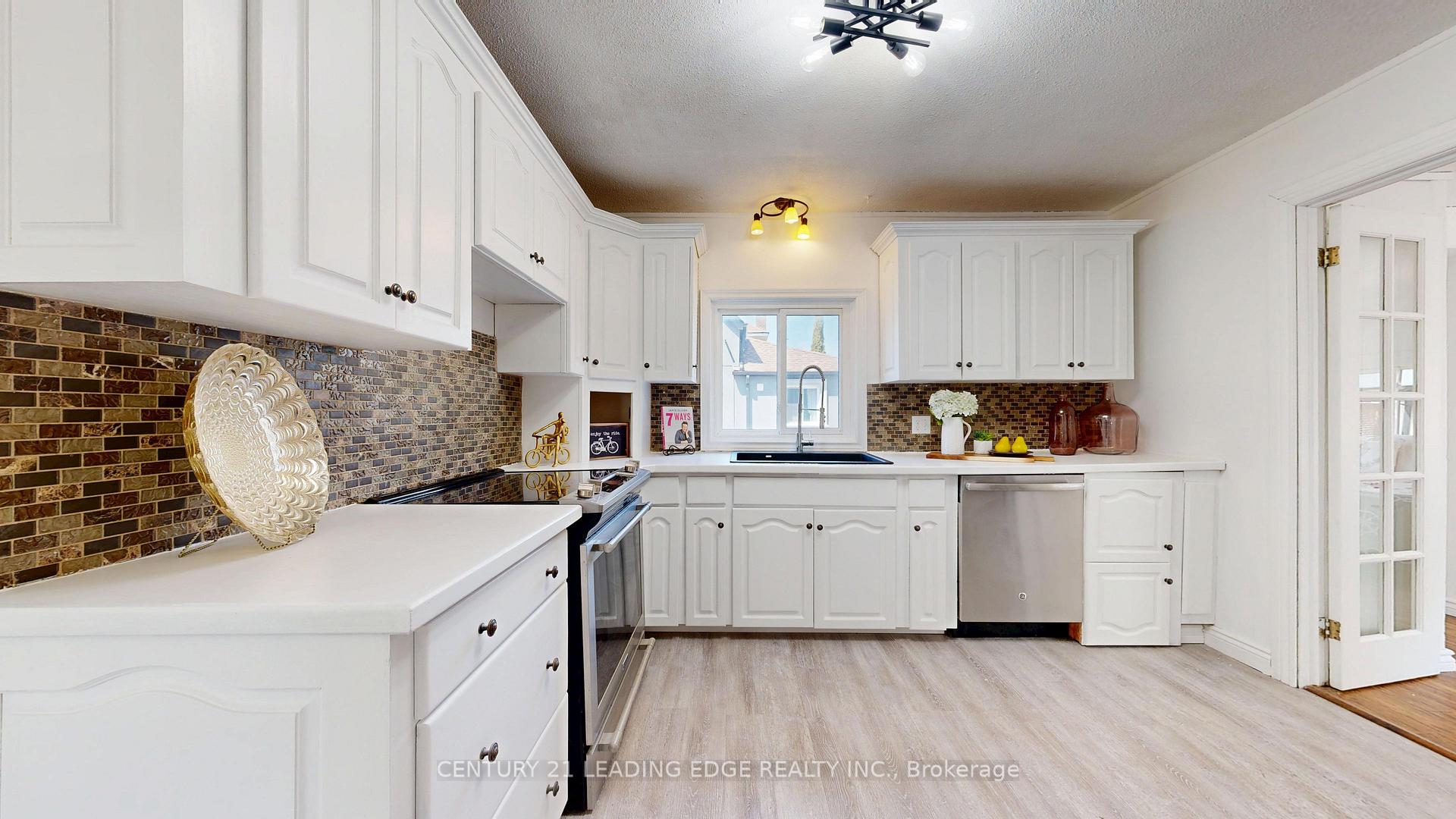 Photo 21 of 751 Gifford Street, Oshawa, Lakeview — HOMEH