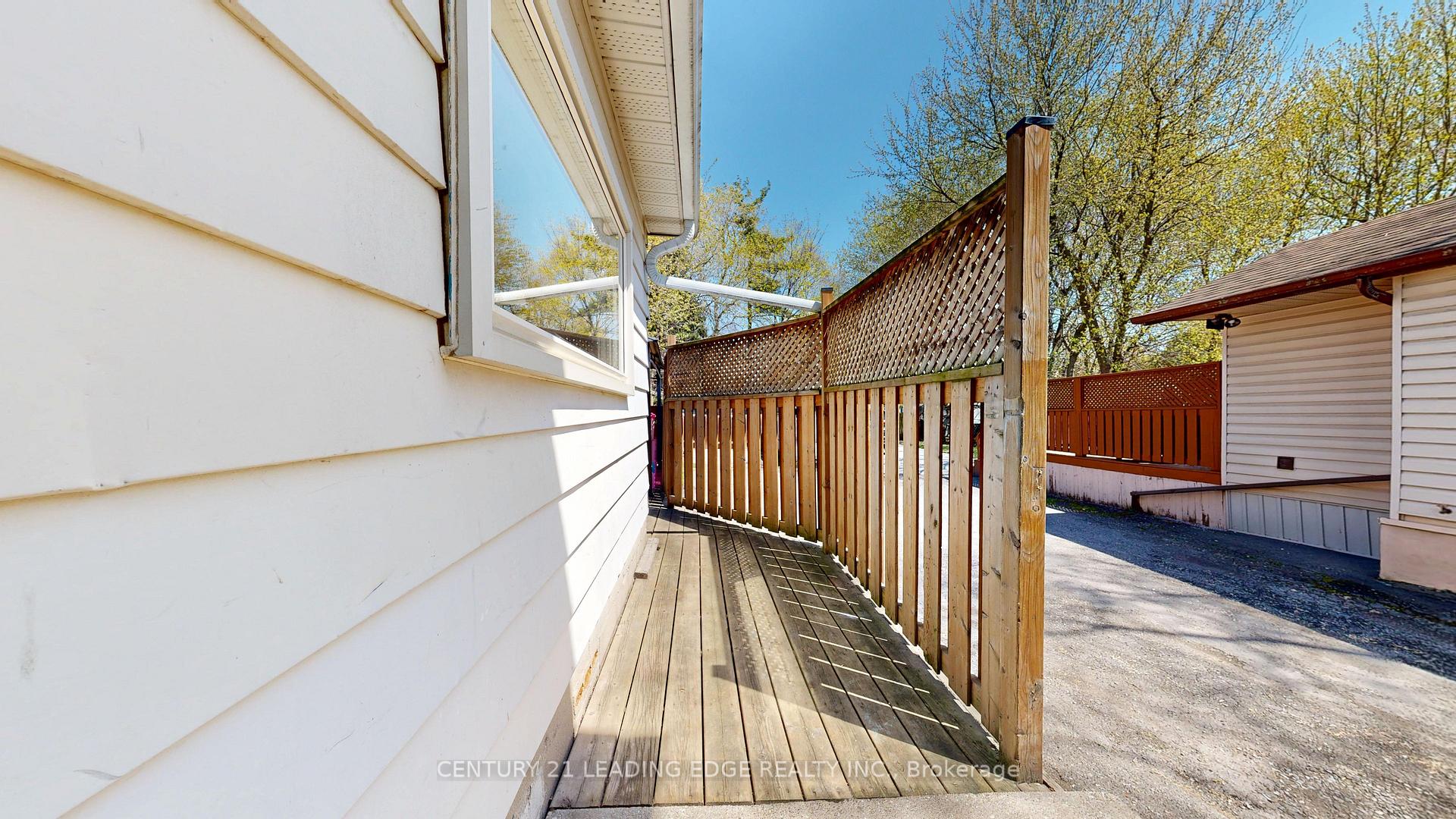 Photo 39 of 751 Gifford Street, Oshawa, Lakeview — HOMEH