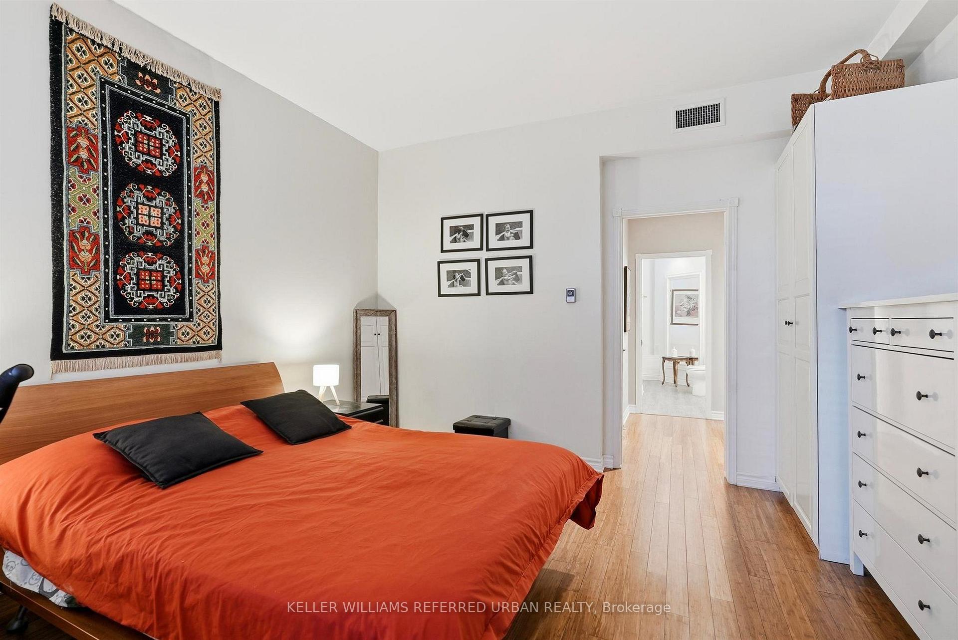Photo 15 of 58 St Nicholas Street, Toronto, Bay Street Corridor — HOMEH