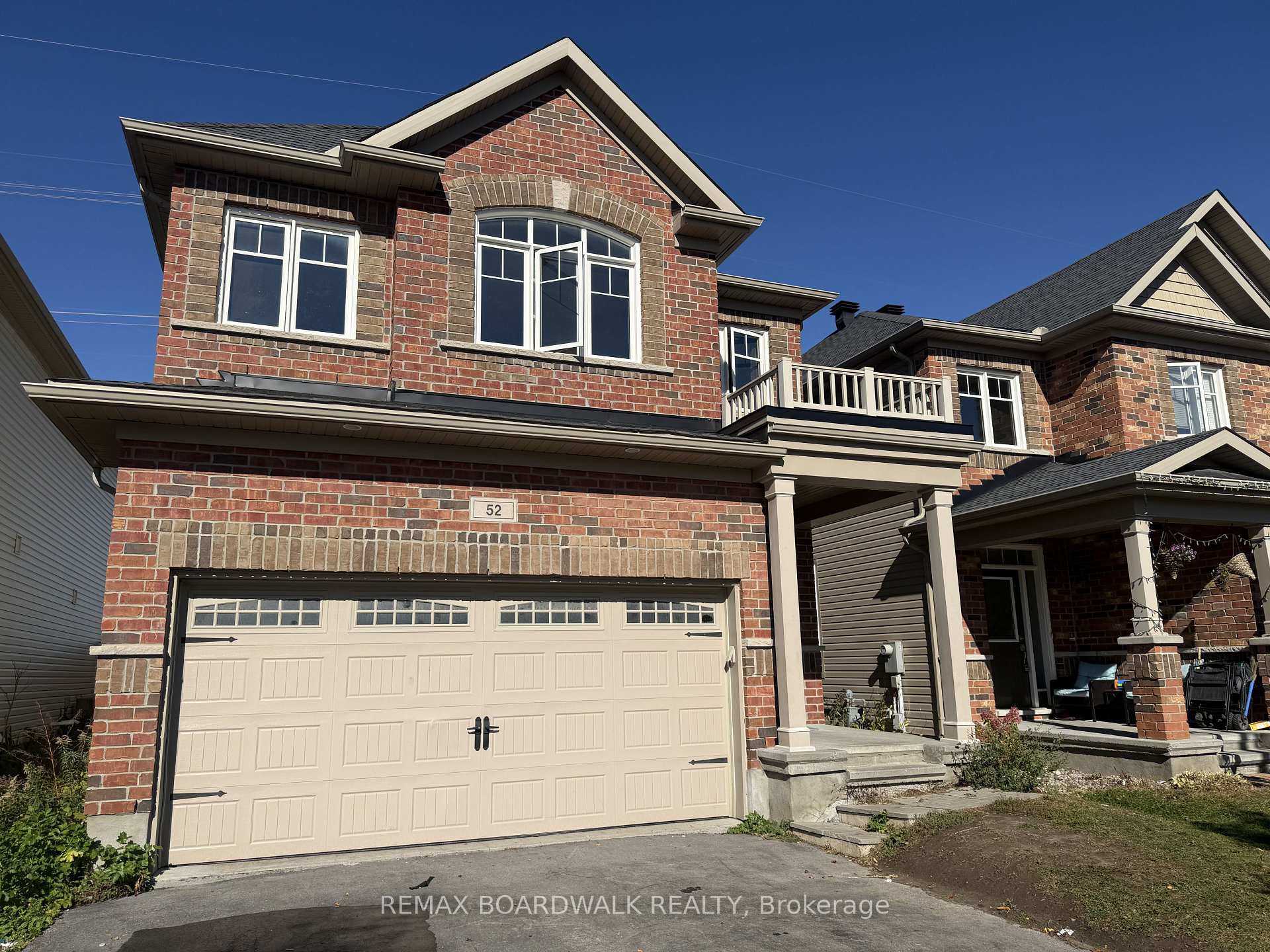 Photo 2 of 52 Tapadero Avenue, Ottawa, Kanata - Emerald Meadows/Trailwest — HOMEH