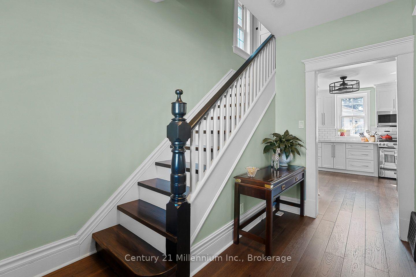 Photo 16 of 169 5th A Street E, Owen Sound — HOMEH