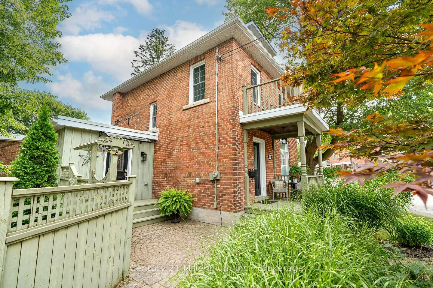 Photo 7 of 169 5th A Street E, Owen Sound — HOMEH