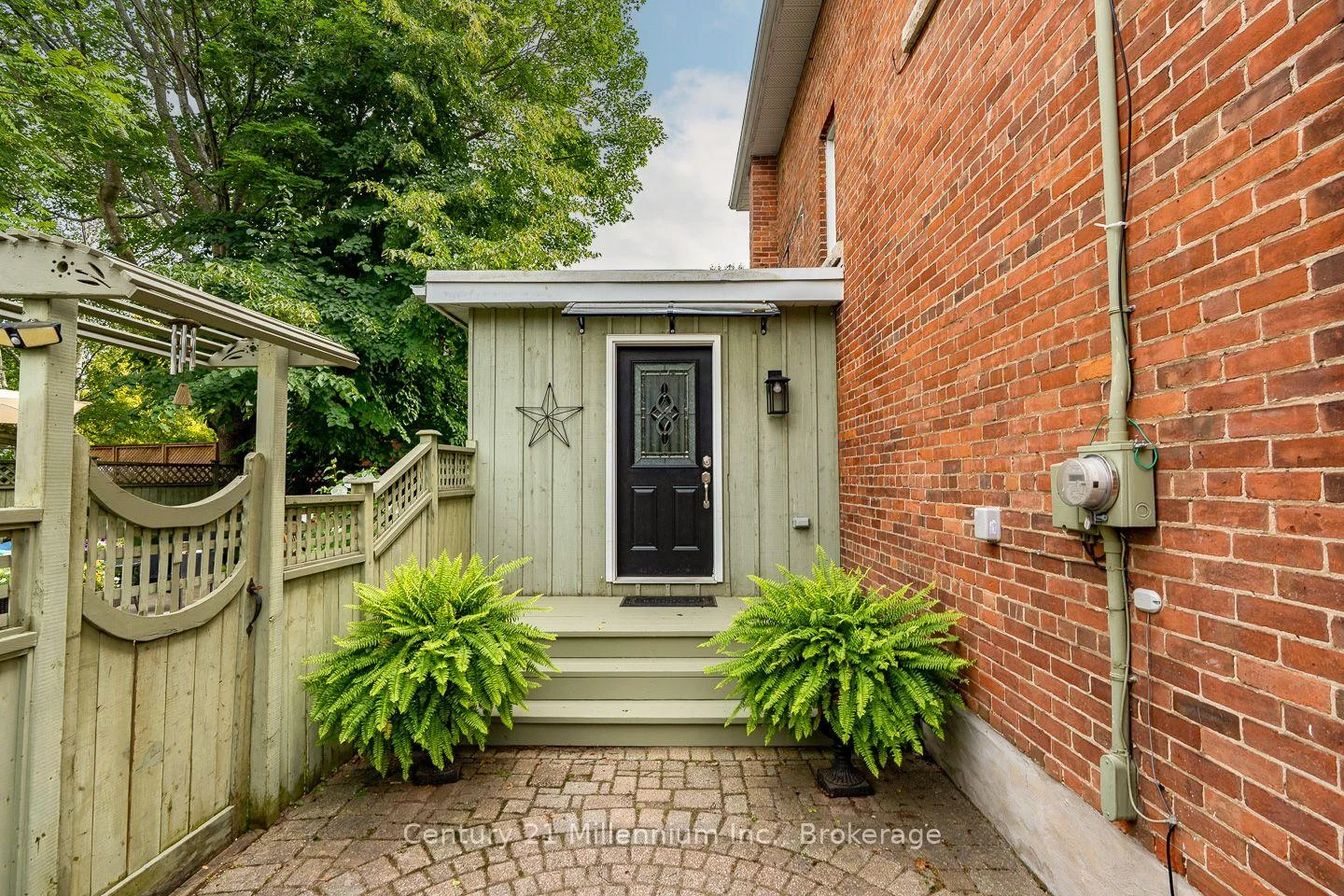 Photo 8 of 169 5th A Street E, Owen Sound — HOMEH