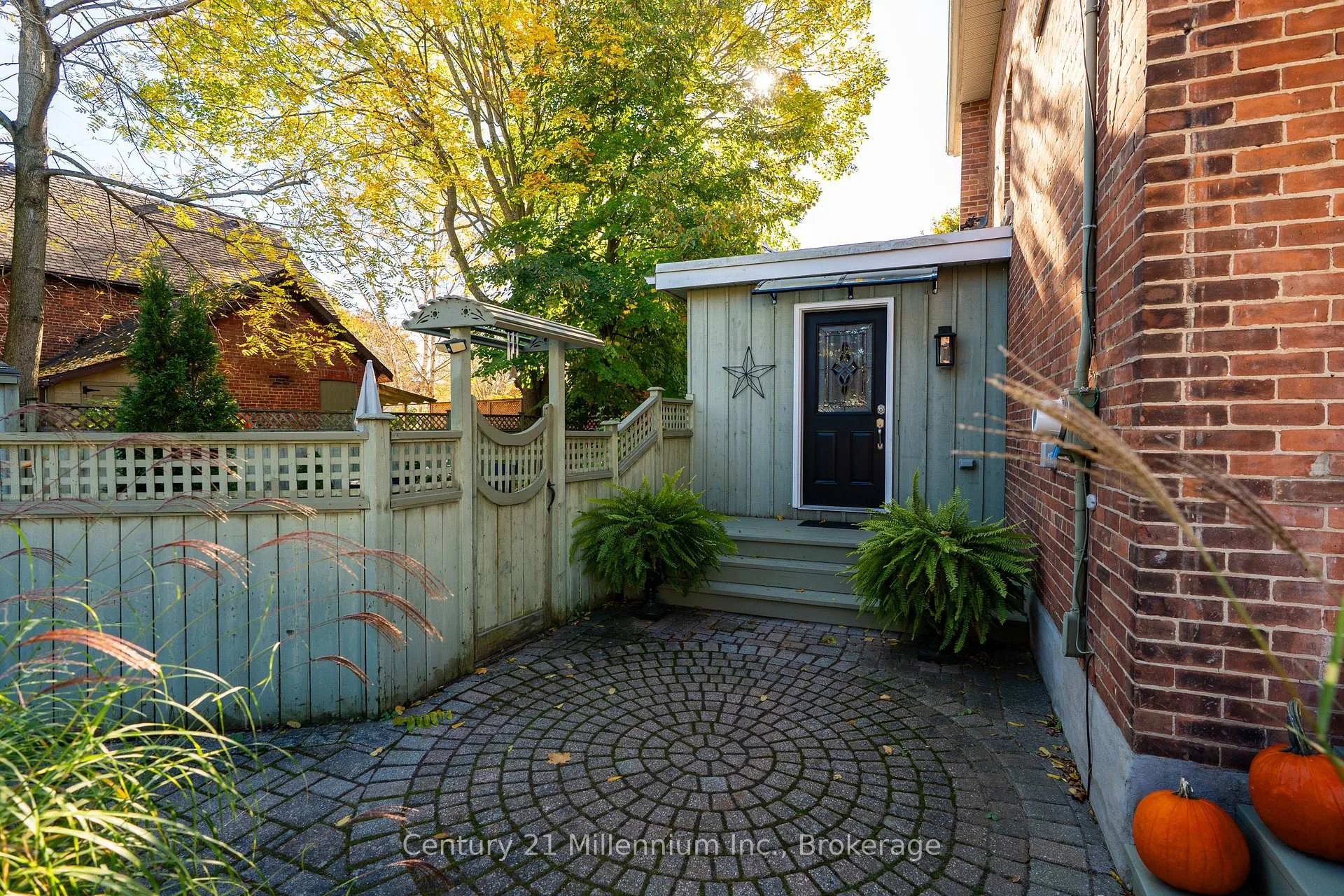 Photo 49 of 169 5th A Street E, Owen Sound — HOMEH
