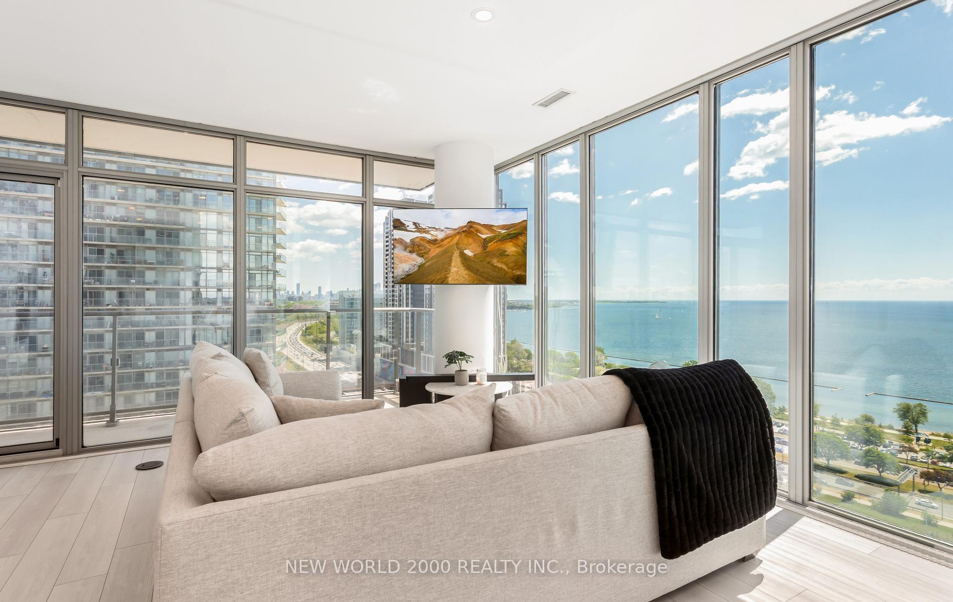Photo 15 of Unit 1902, 105 The Queens Way, Toronto, High Park-Swansea — HOMEH