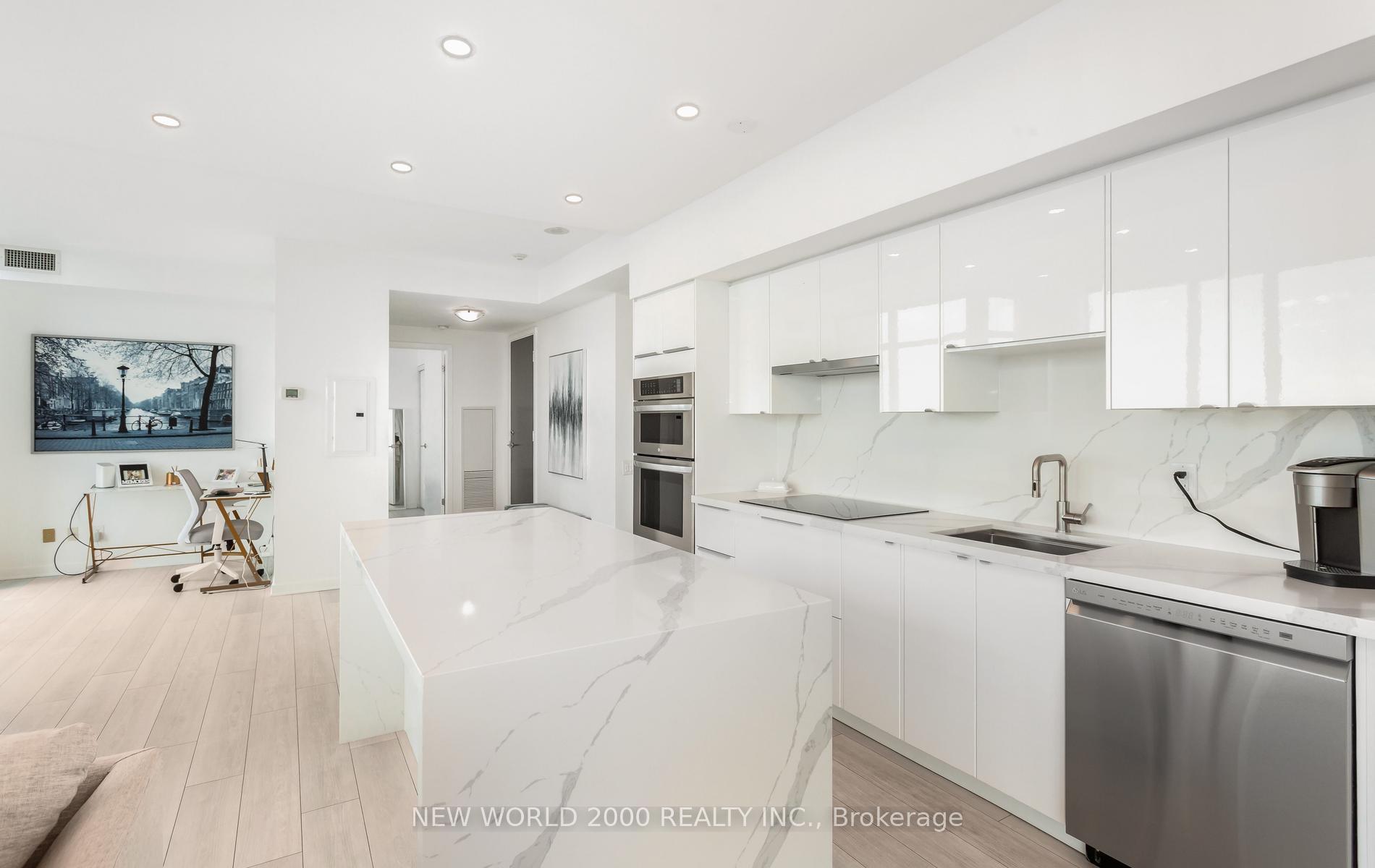 Photo 22 of Unit 1902, 105 The Queens Way, Toronto, High Park-Swansea — HOMEH