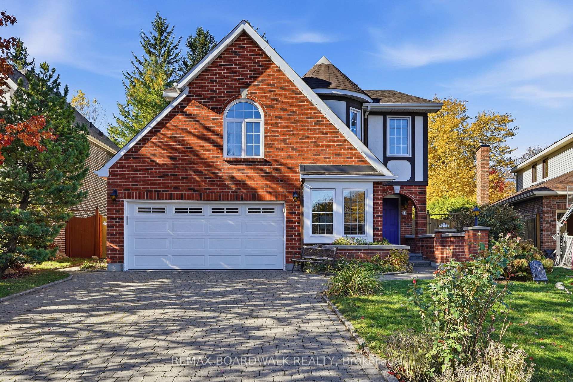 Photo 1 of 19 Cullen Court, Ottawa, Manordale — HOMEH