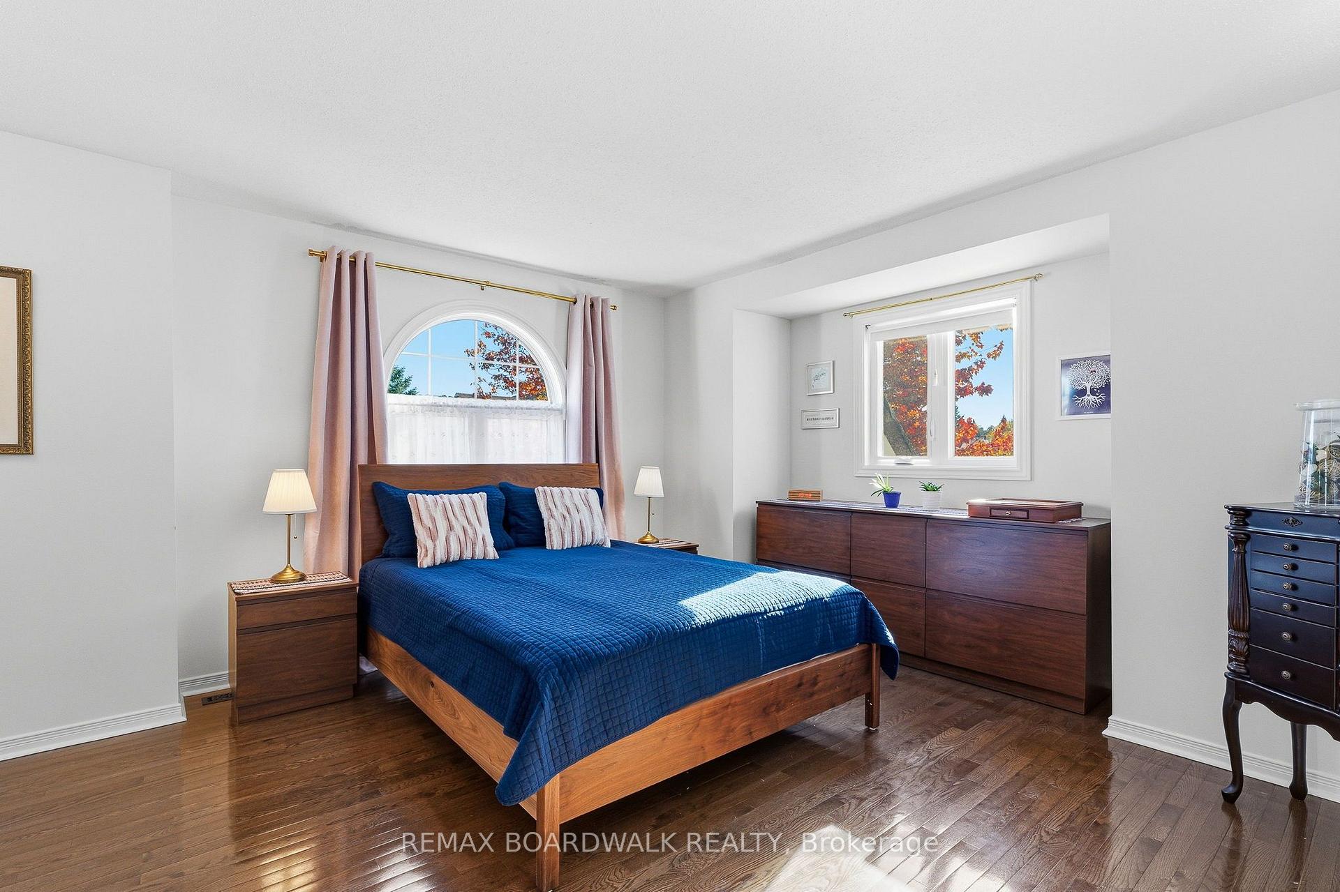 Photo 25 of 19 Cullen Court, Ottawa, Manordale — HOMEH