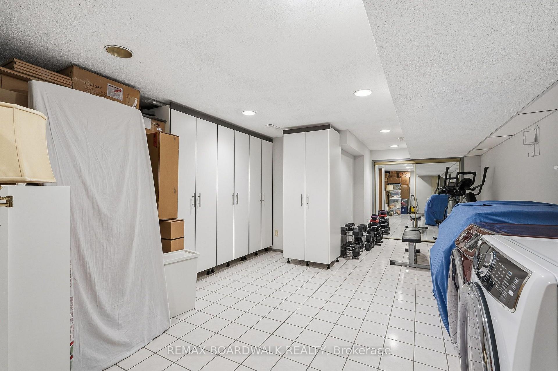 Photo 38 of 19 Cullen Court, Ottawa, Manordale — HOMEH