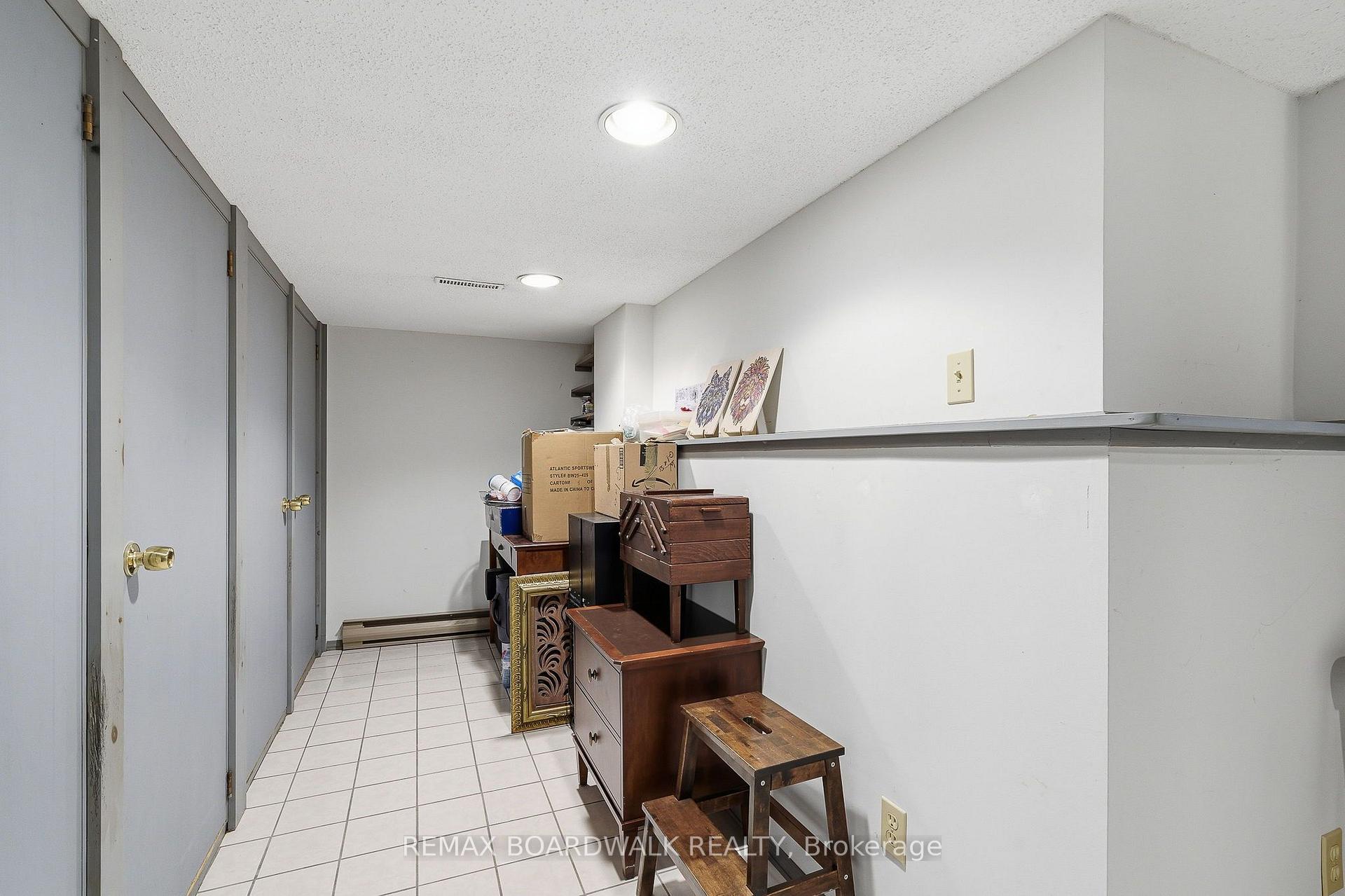 Photo 40 of 19 Cullen Court, Ottawa, Manordale — HOMEH