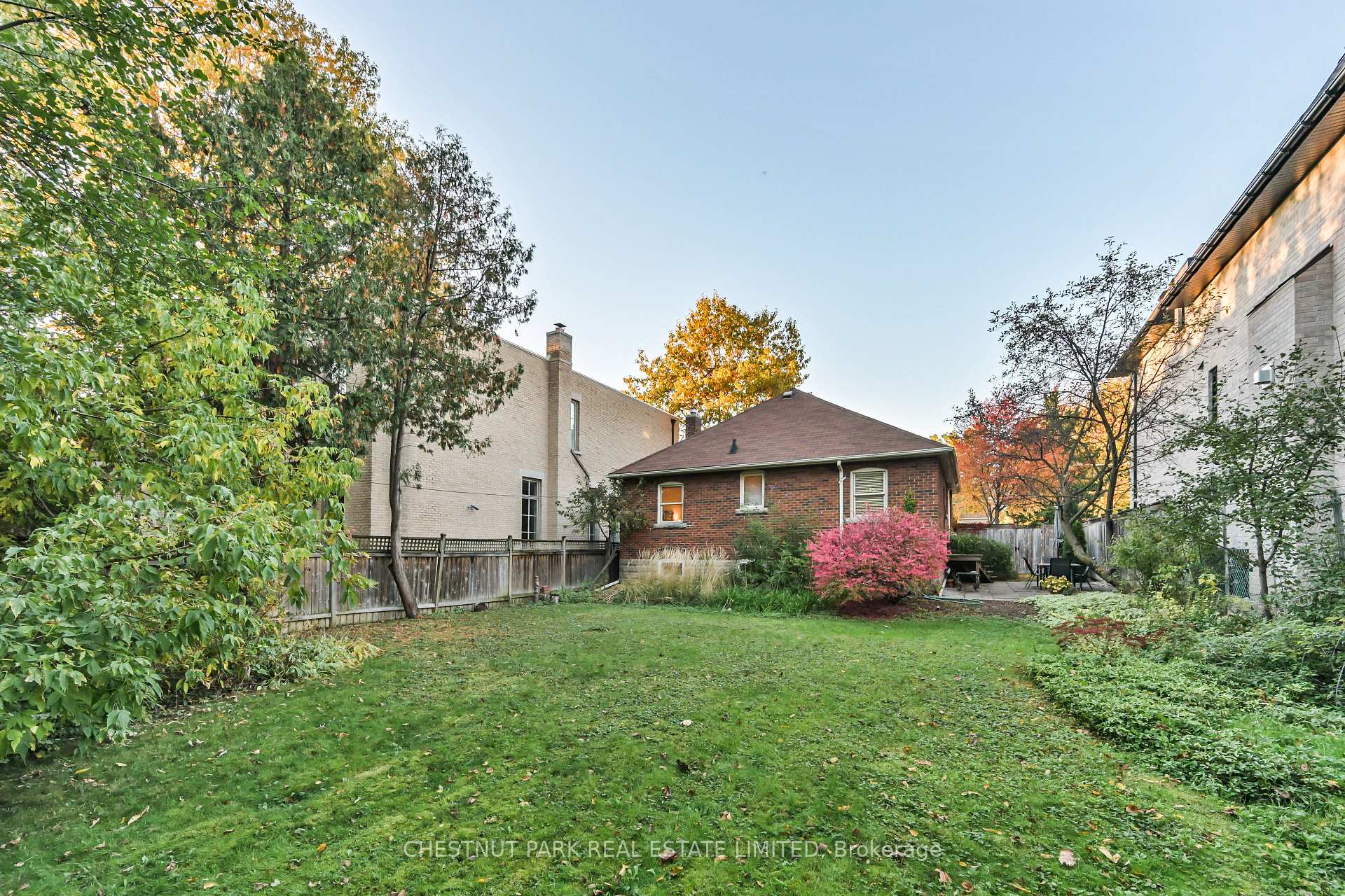 Photo 14 of 101 York Mills Road, North York, Bridle Path-Sunnybrook-York Mills — HOMEH