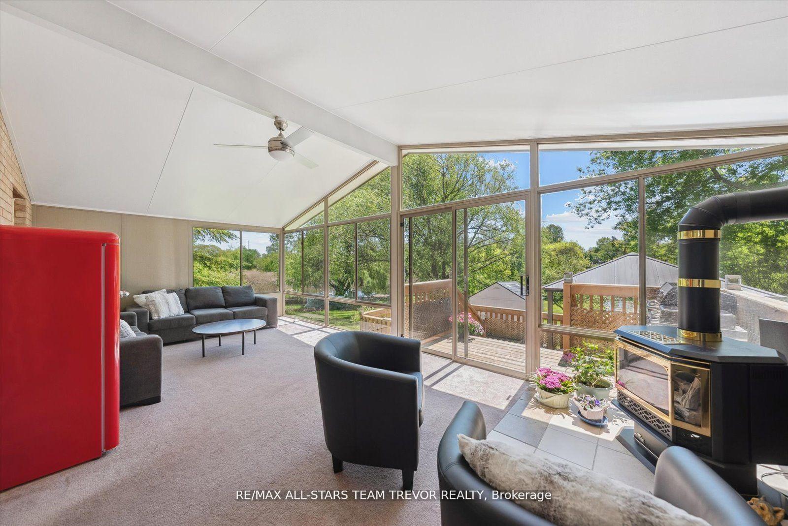 Photo 11 of 31 Riveredge Drive, Georgina, Keswick North — HOMEH
