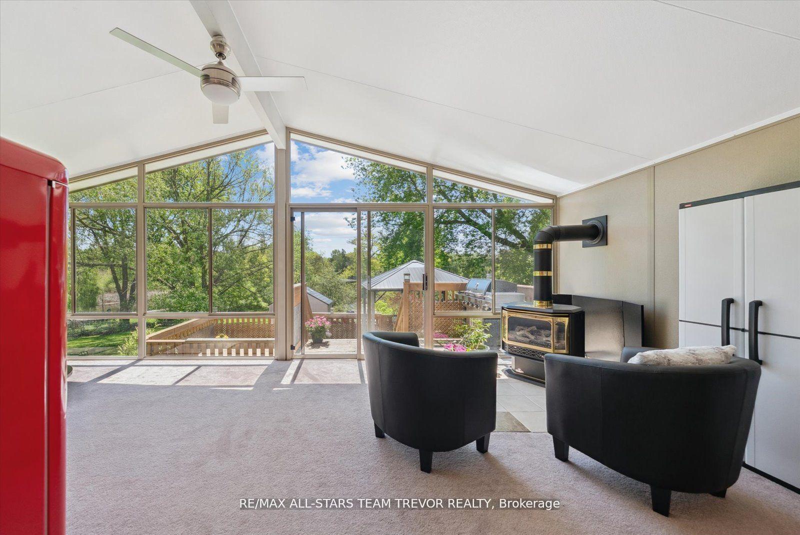 Photo 12 of 31 Riveredge Drive, Georgina, Keswick North — HOMEH