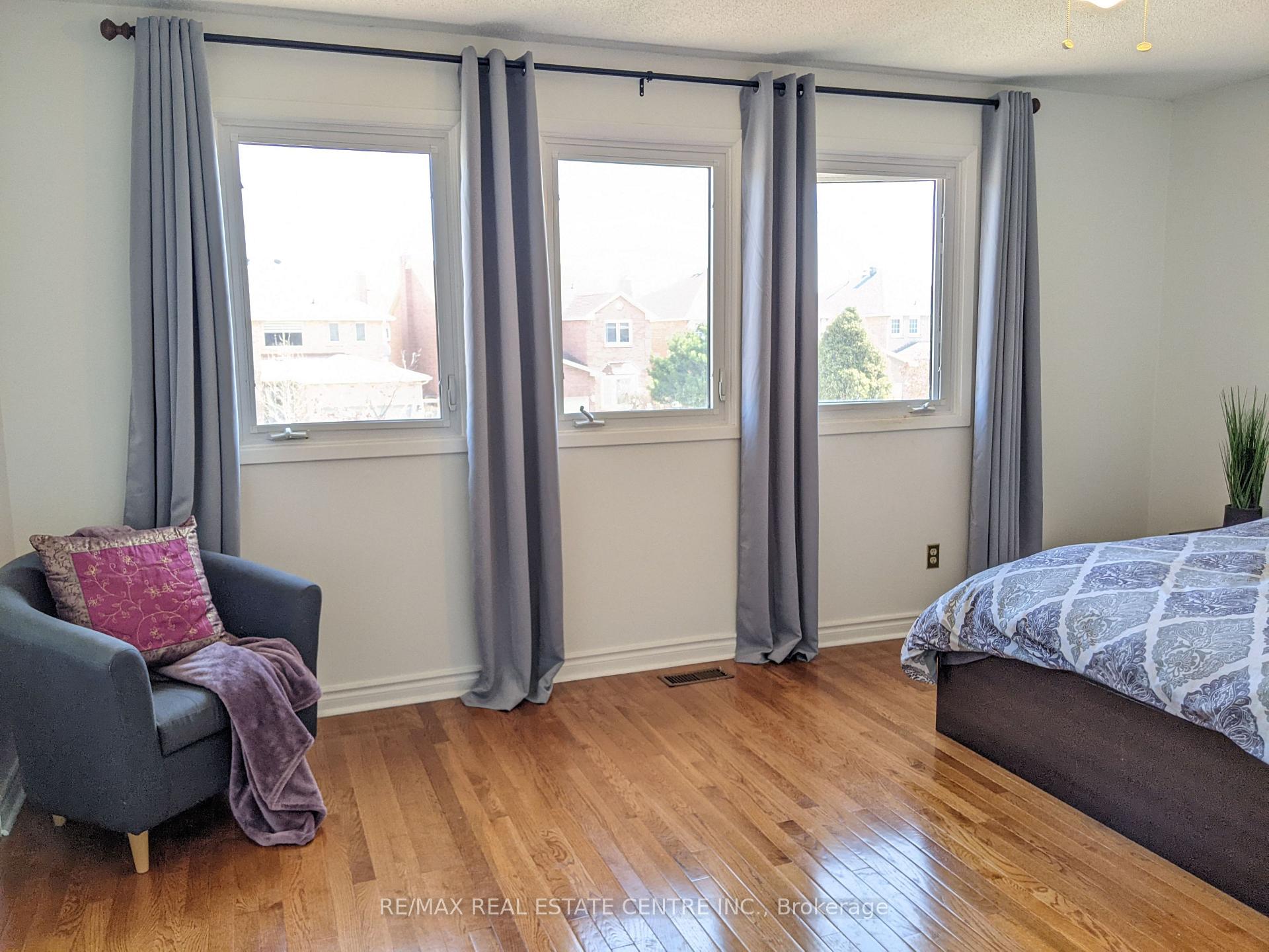 Photo 11 of 52 Merganser Crescent, Brampton, Fletcher's Creek South — HOMEH