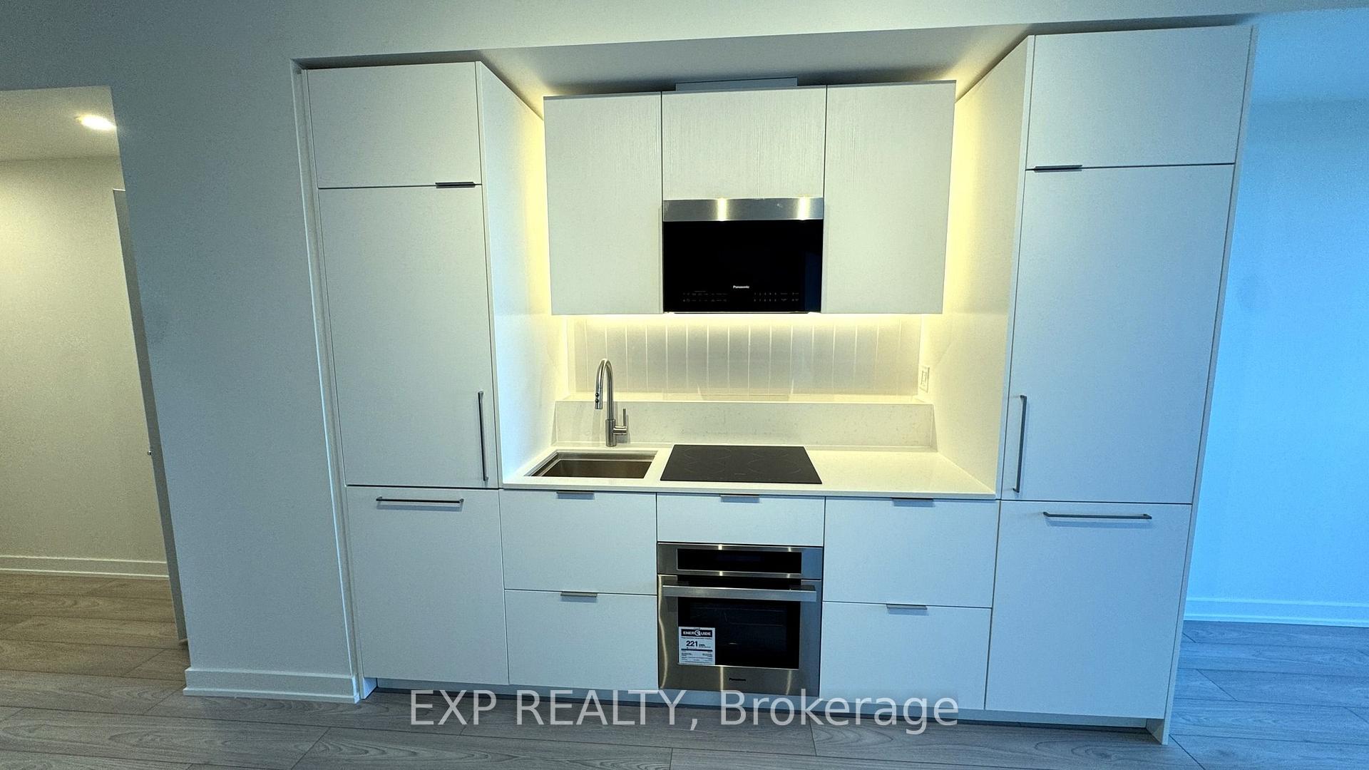 Photo 4 of Unit 403, 1 Fairview Road E, Mississauga, Mississauga Valleys — HOMEH