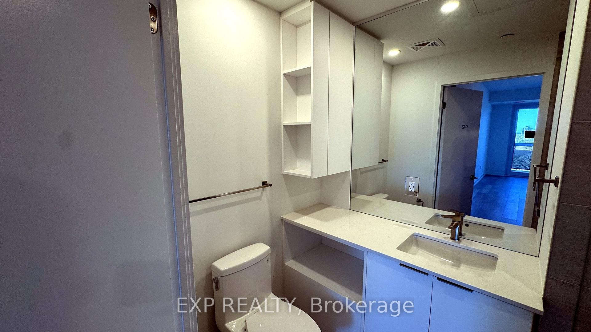 Photo 8 of Unit 403, 1 Fairview Road E, Mississauga, Mississauga Valleys — HOMEH