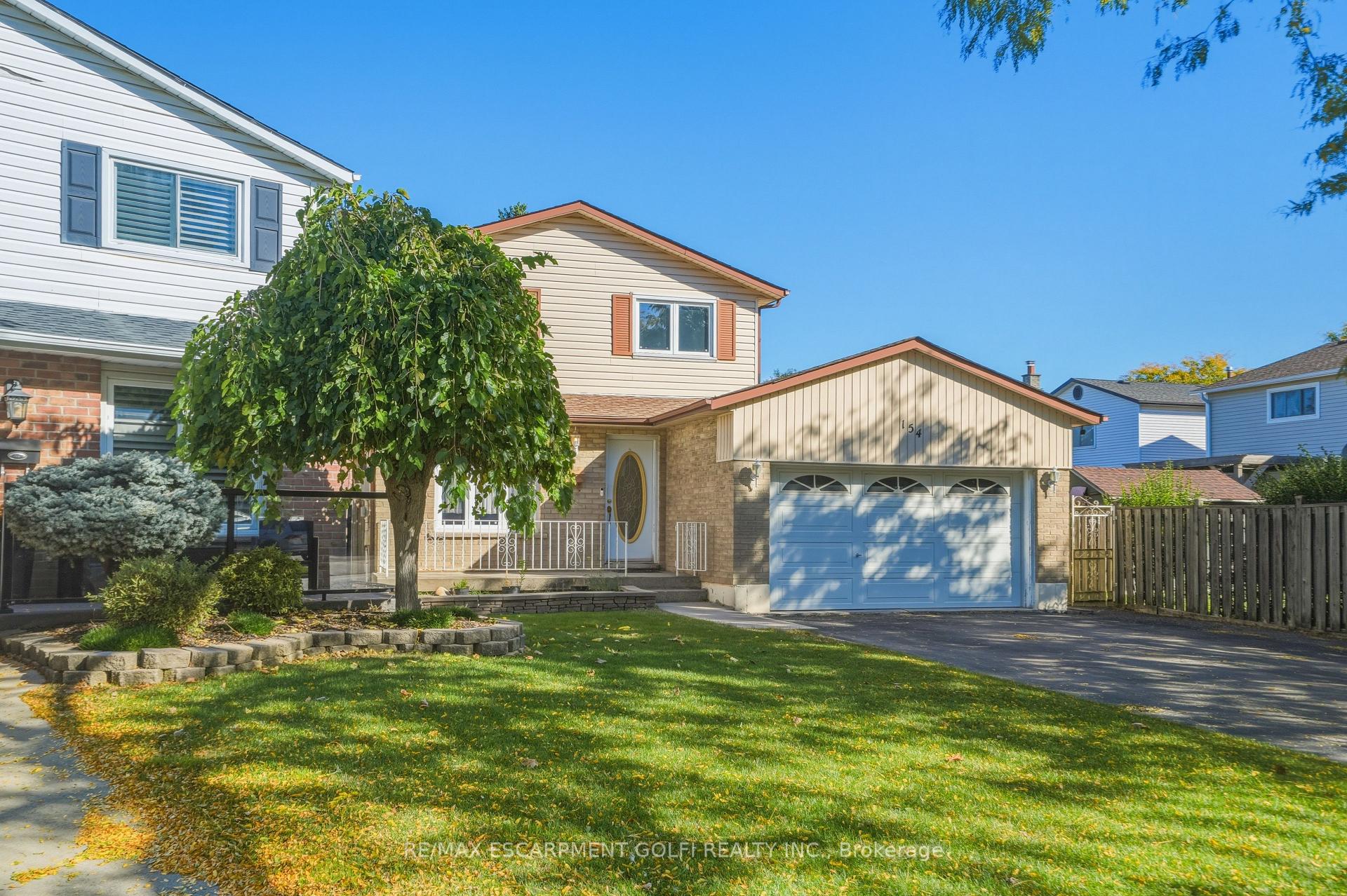 Photo 2 of 154 Memorial Avenue, Hamilton, Stoney Creek — HOMEH
