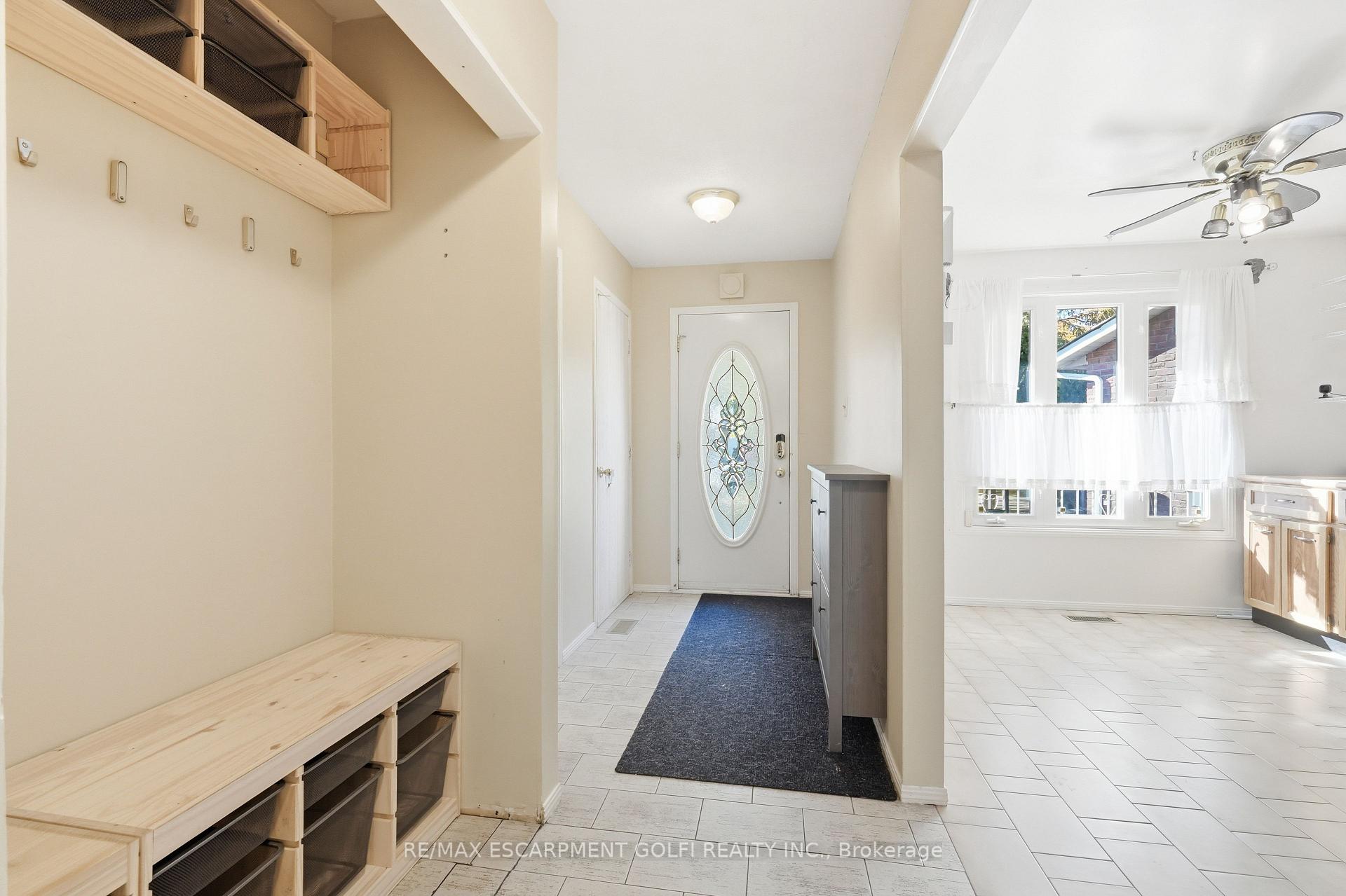 Photo 4 of 154 Memorial Avenue, Hamilton, Stoney Creek — HOMEH