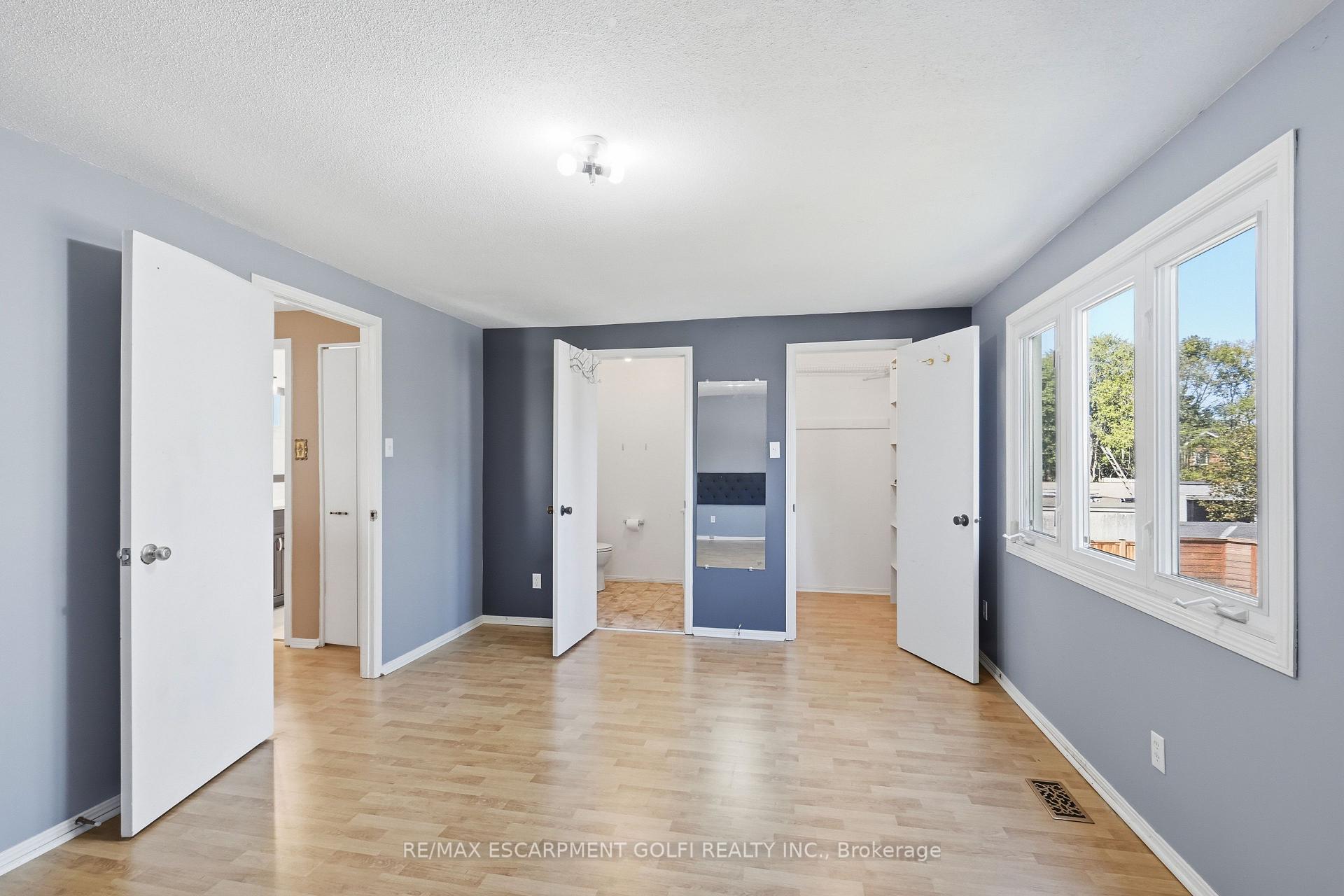 Photo 17 of 154 Memorial Avenue, Hamilton, Stoney Creek — HOMEH