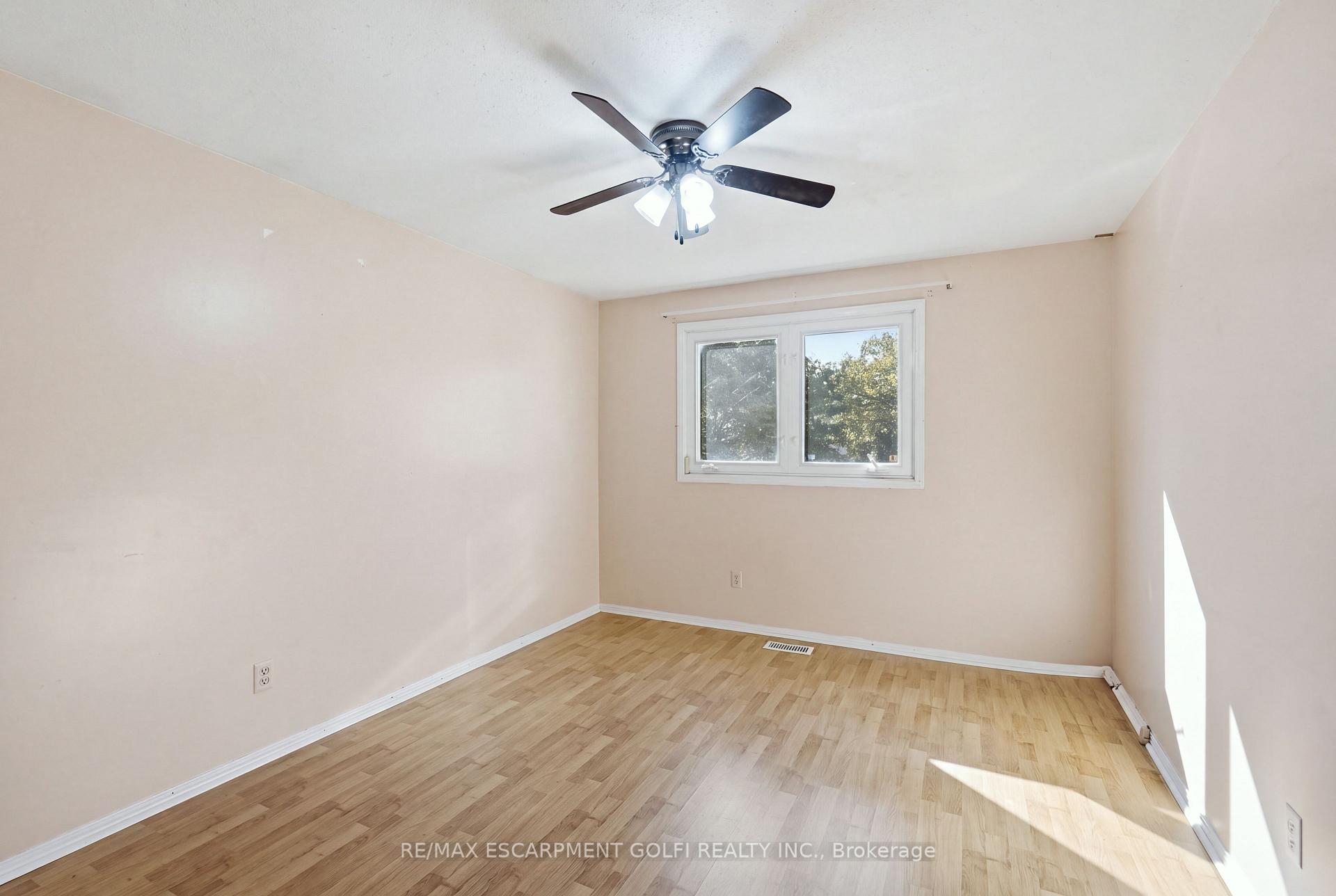 Photo 21 of 154 Memorial Avenue, Hamilton, Stoney Creek — HOMEH