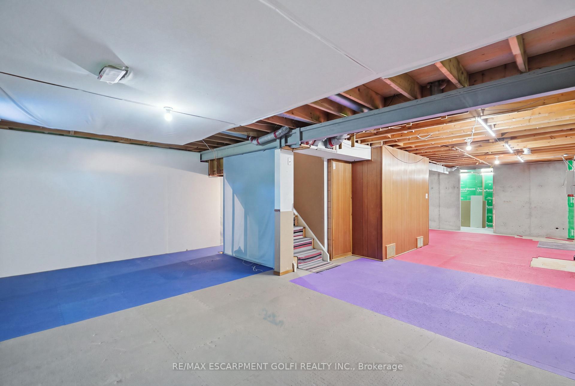 Photo 24 of 154 Memorial Avenue, Hamilton, Stoney Creek — HOMEH