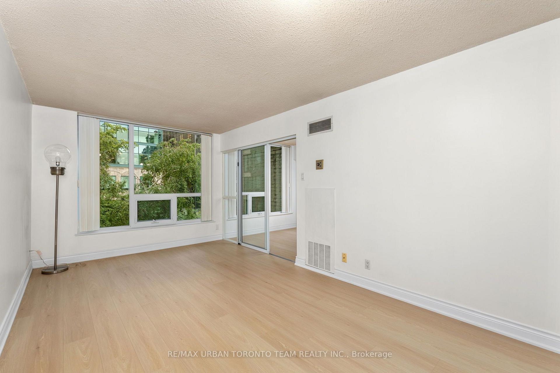 Photo 10 of Unit 418, 92 King Street E, Toronto, Church-Yonge Corridor — HOMEH