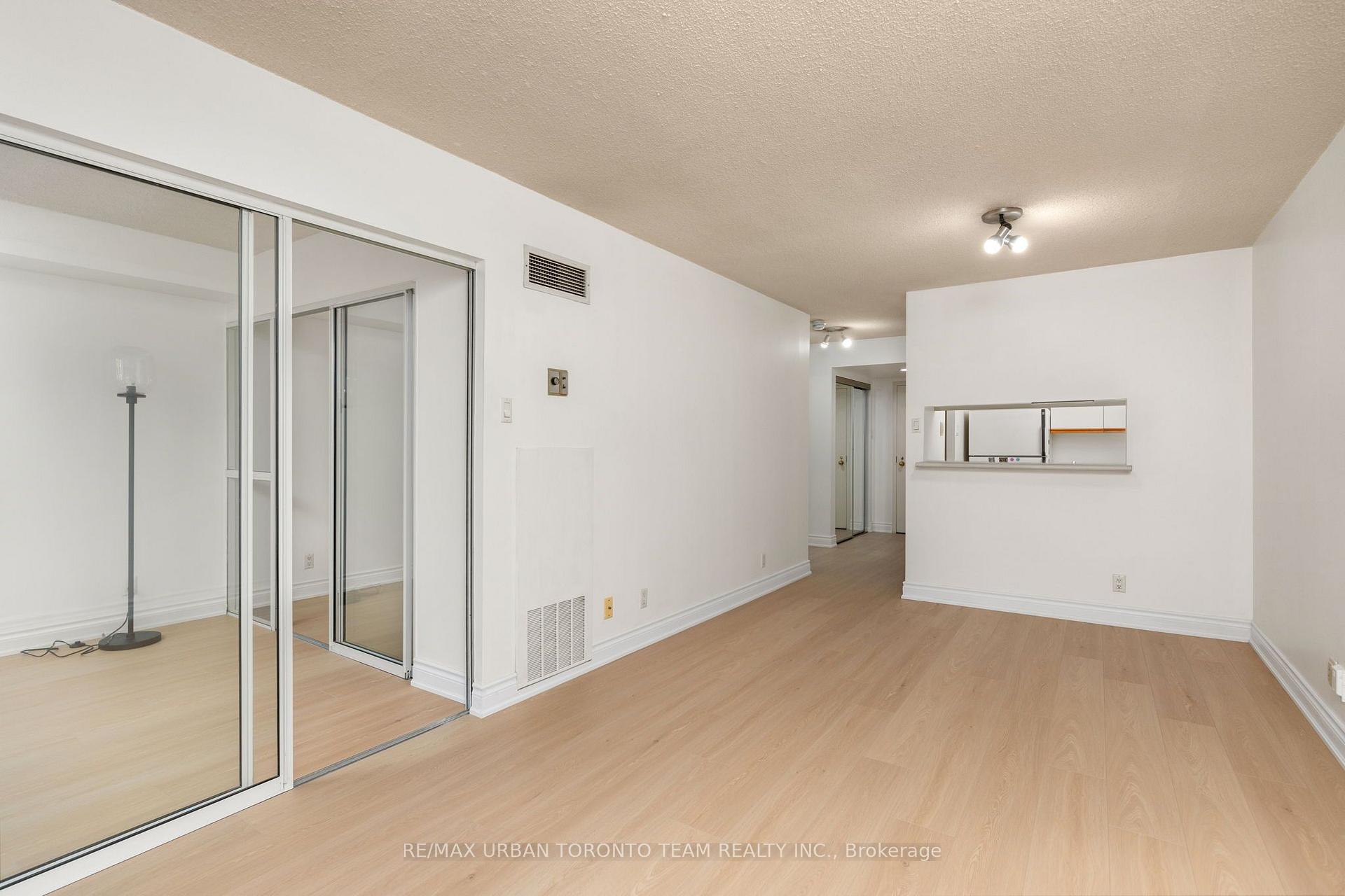 Photo 11 of Unit 418, 92 King Street E, Toronto, Church-Yonge Corridor — HOMEH