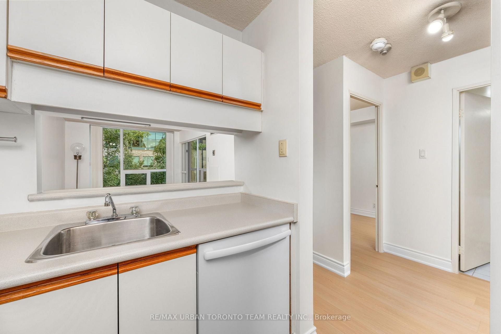 Photo 16 of Unit 418, 92 King Street E, Toronto, Church-Yonge Corridor — HOMEH