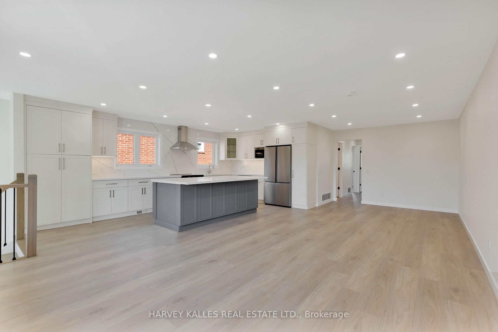 Photo 11 of 23 Cog Hill Drive, Vaughan, Glen Shields — HOMEH