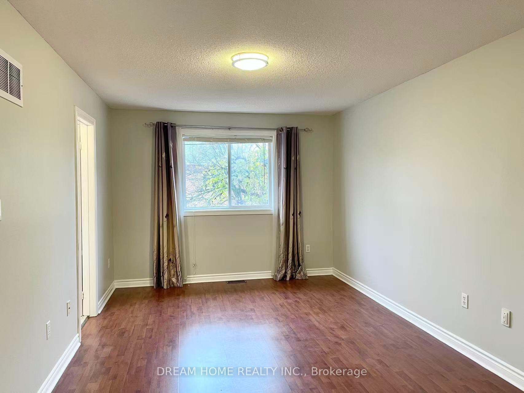 Photo 11 of 137 Kimono Crescent, Richmond Hill, Rouge Woods — HOMEH