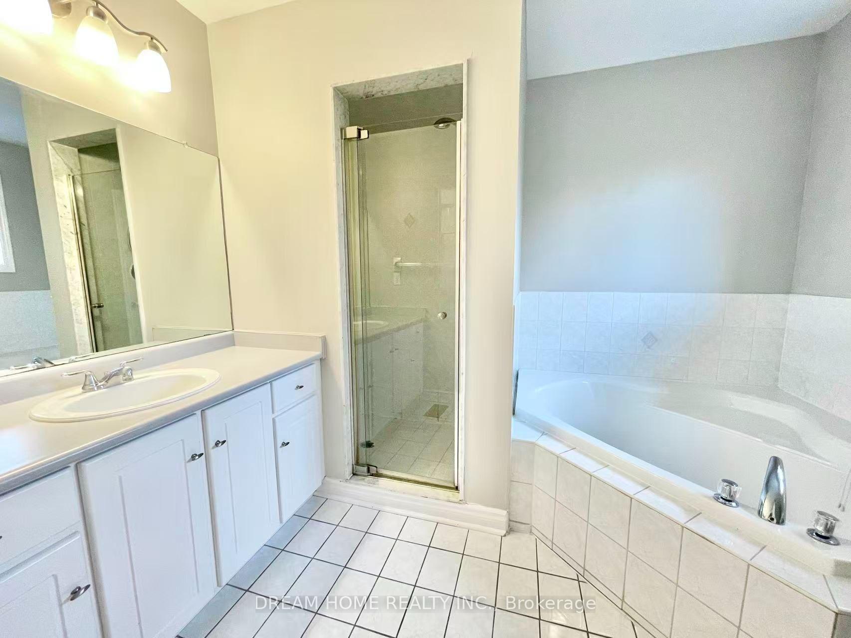Photo 12 of 137 Kimono Crescent, Richmond Hill, Rouge Woods — HOMEH