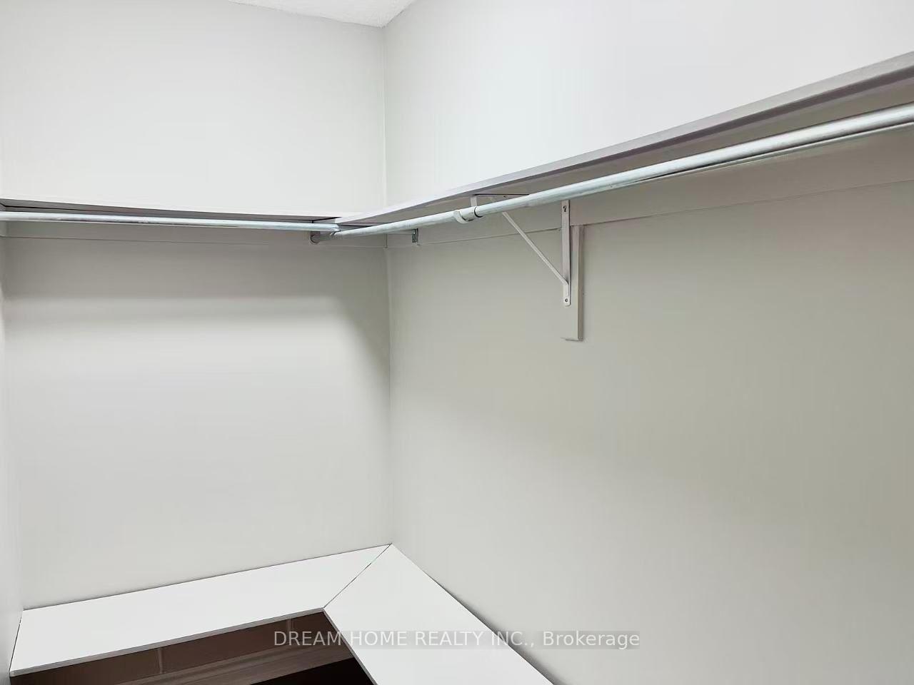 Photo 14 of 137 Kimono Crescent, Richmond Hill, Rouge Woods — HOMEH