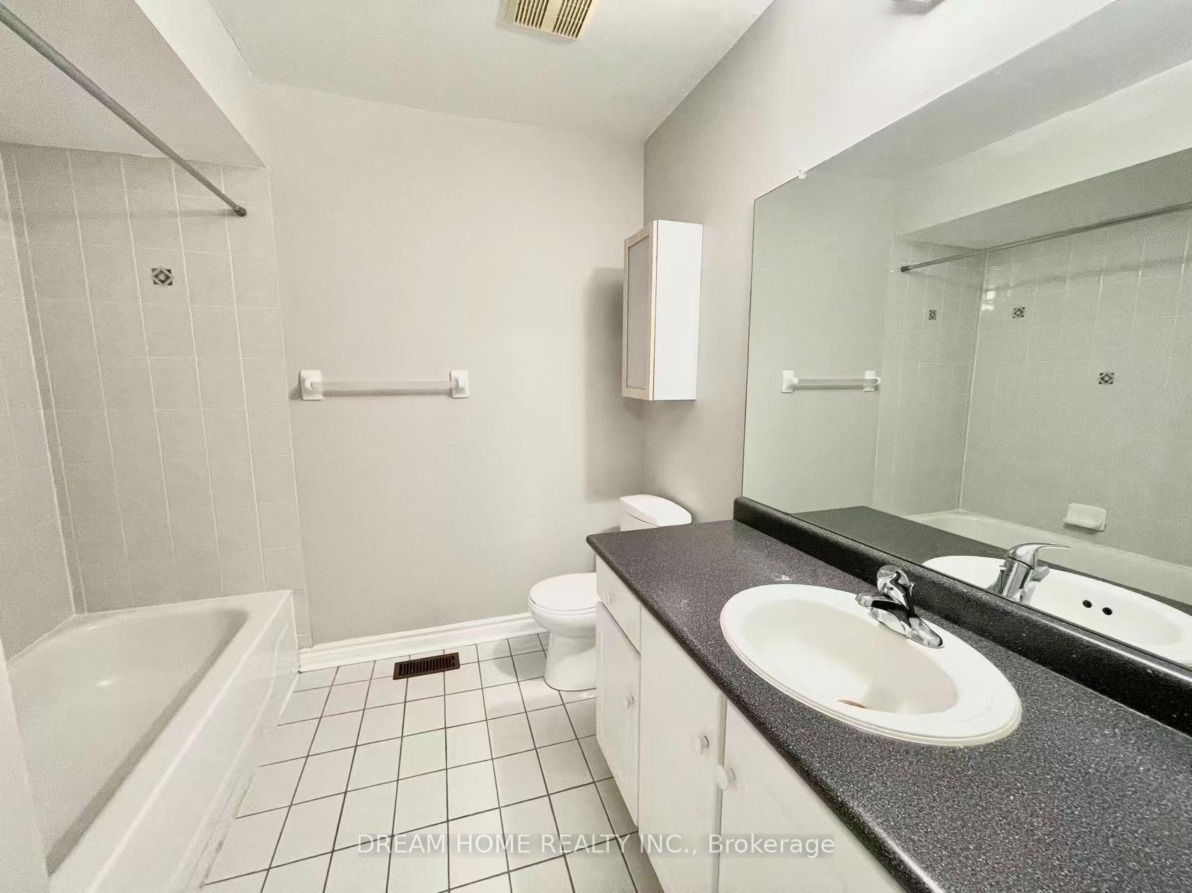 Photo 16 of 137 Kimono Crescent, Richmond Hill, Rouge Woods — HOMEH