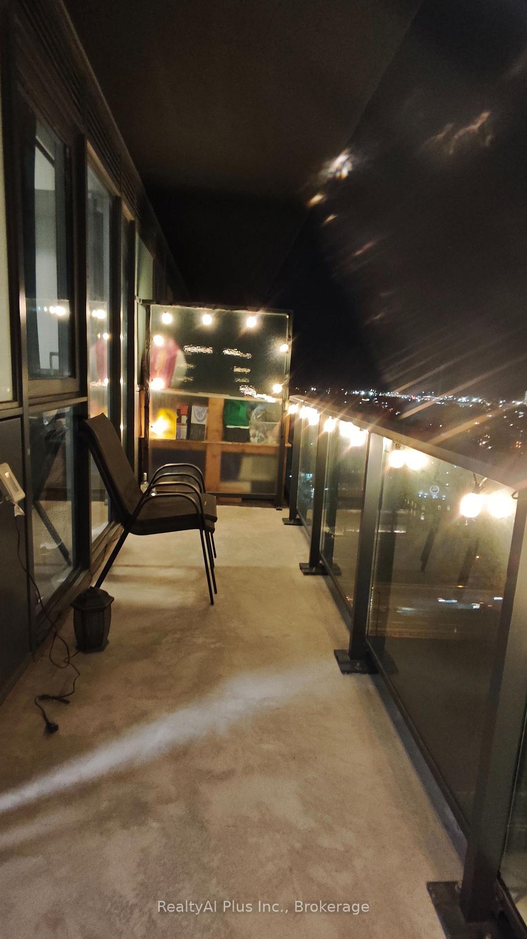 Photo 3 of Unit 1803, 5 Defries Street, Toronto, Regent Park — HOMEH